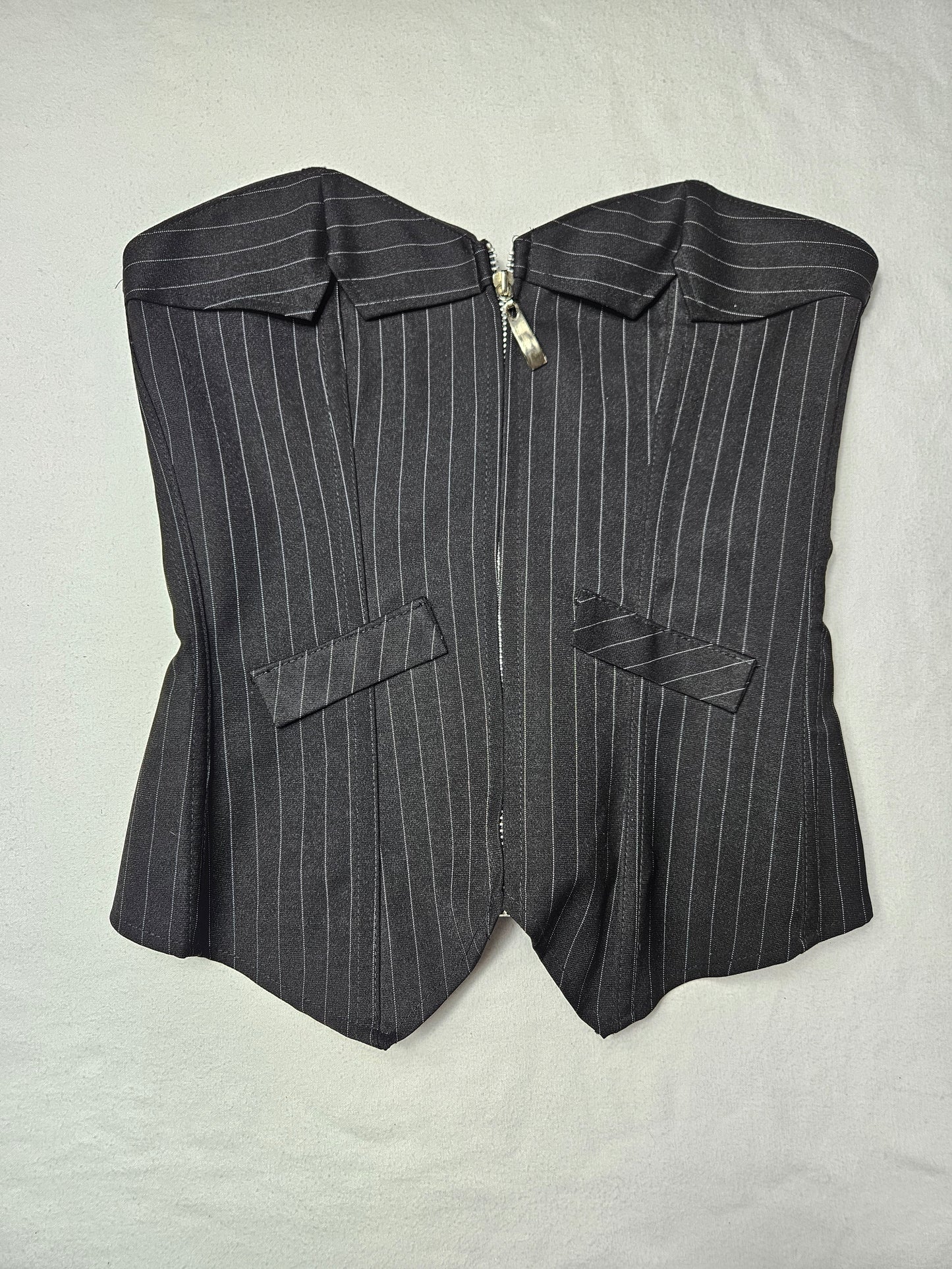 Ensemble corset et mini jupe