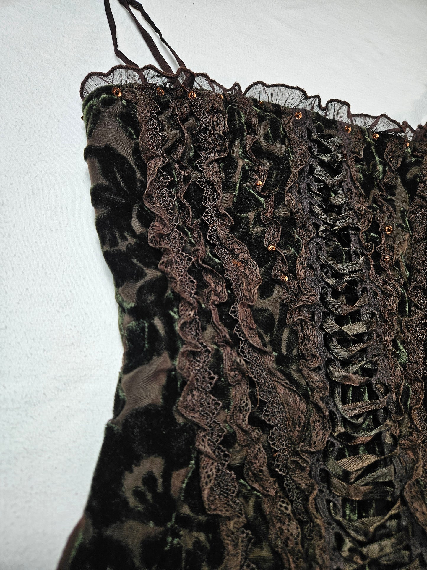 Haut en velours marron à laçage