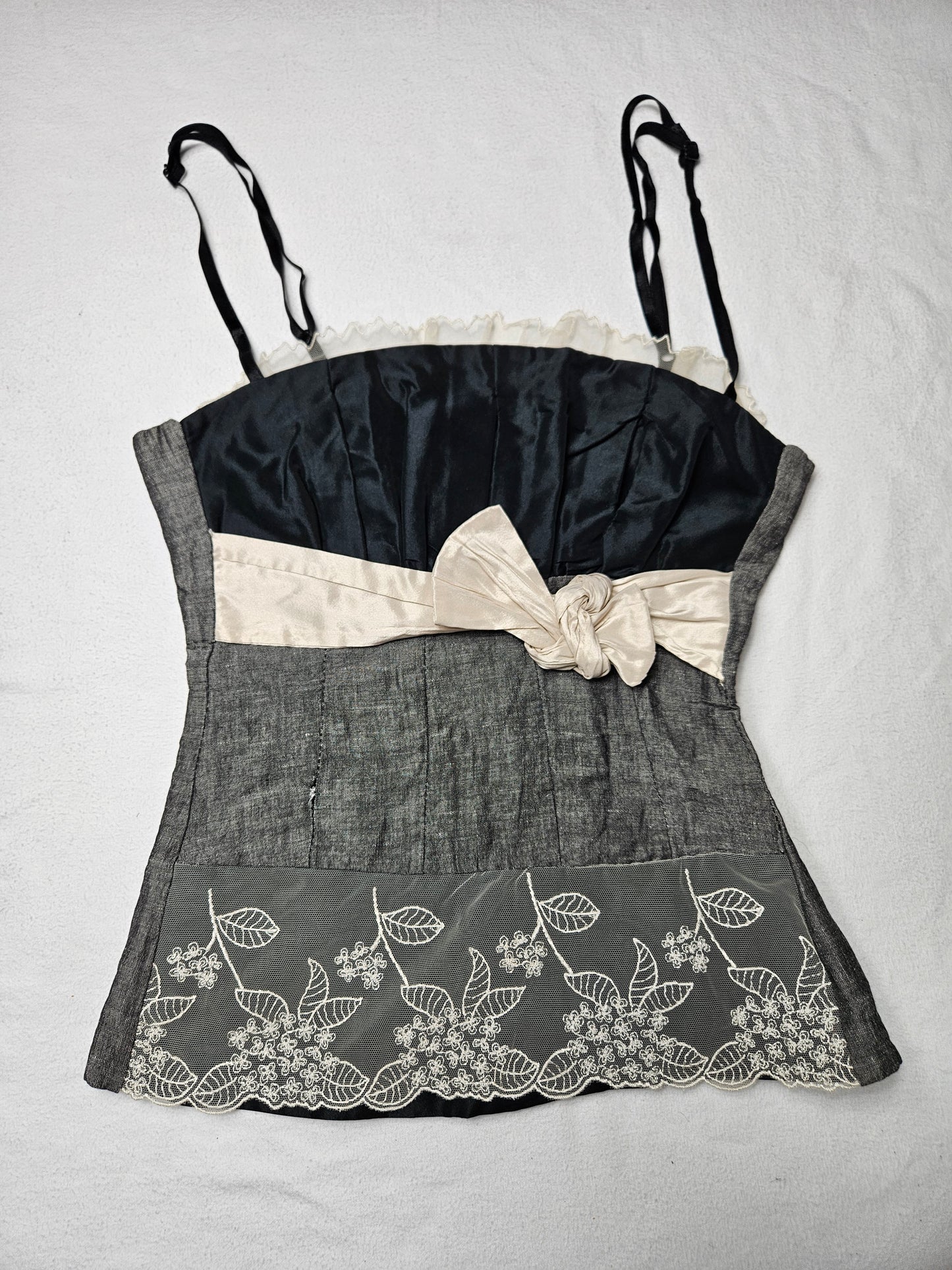 Haut multimatières détails ruban