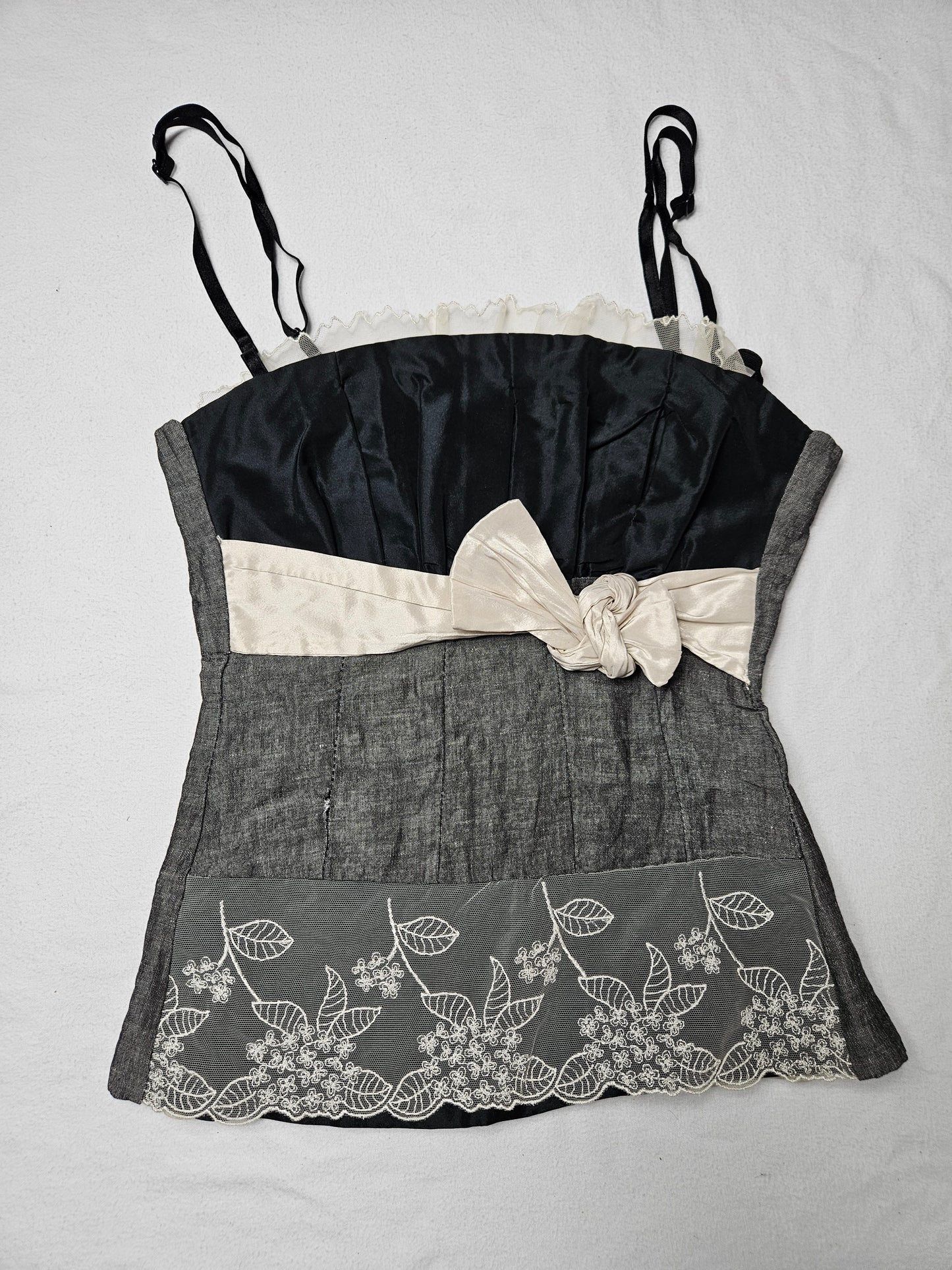 Haut multimatières détails ruban