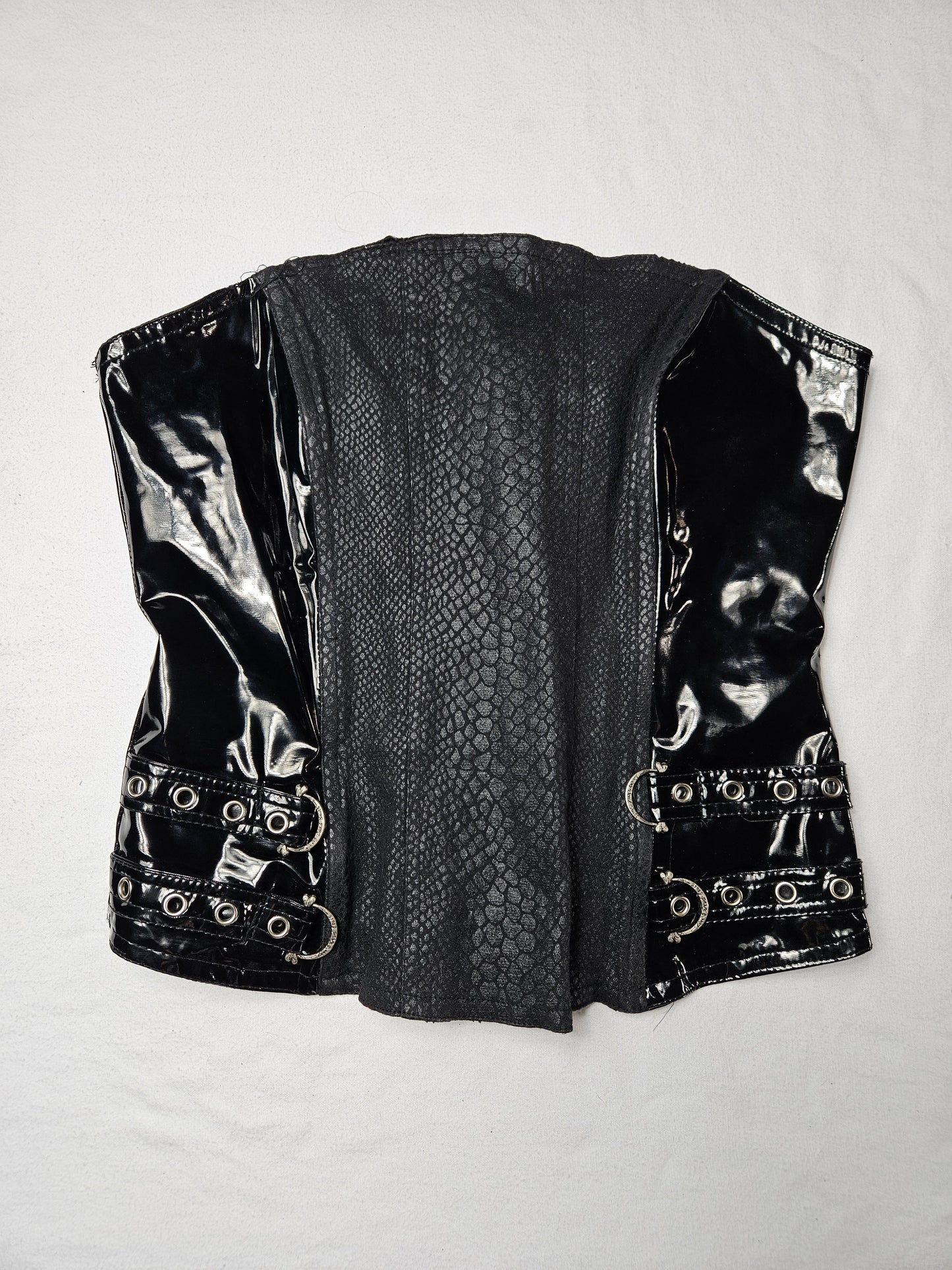 Bustier en similicuir et vinyle