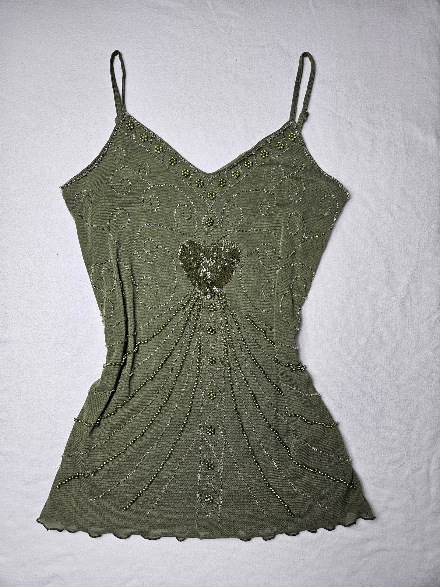 Haut vert en voile brodé