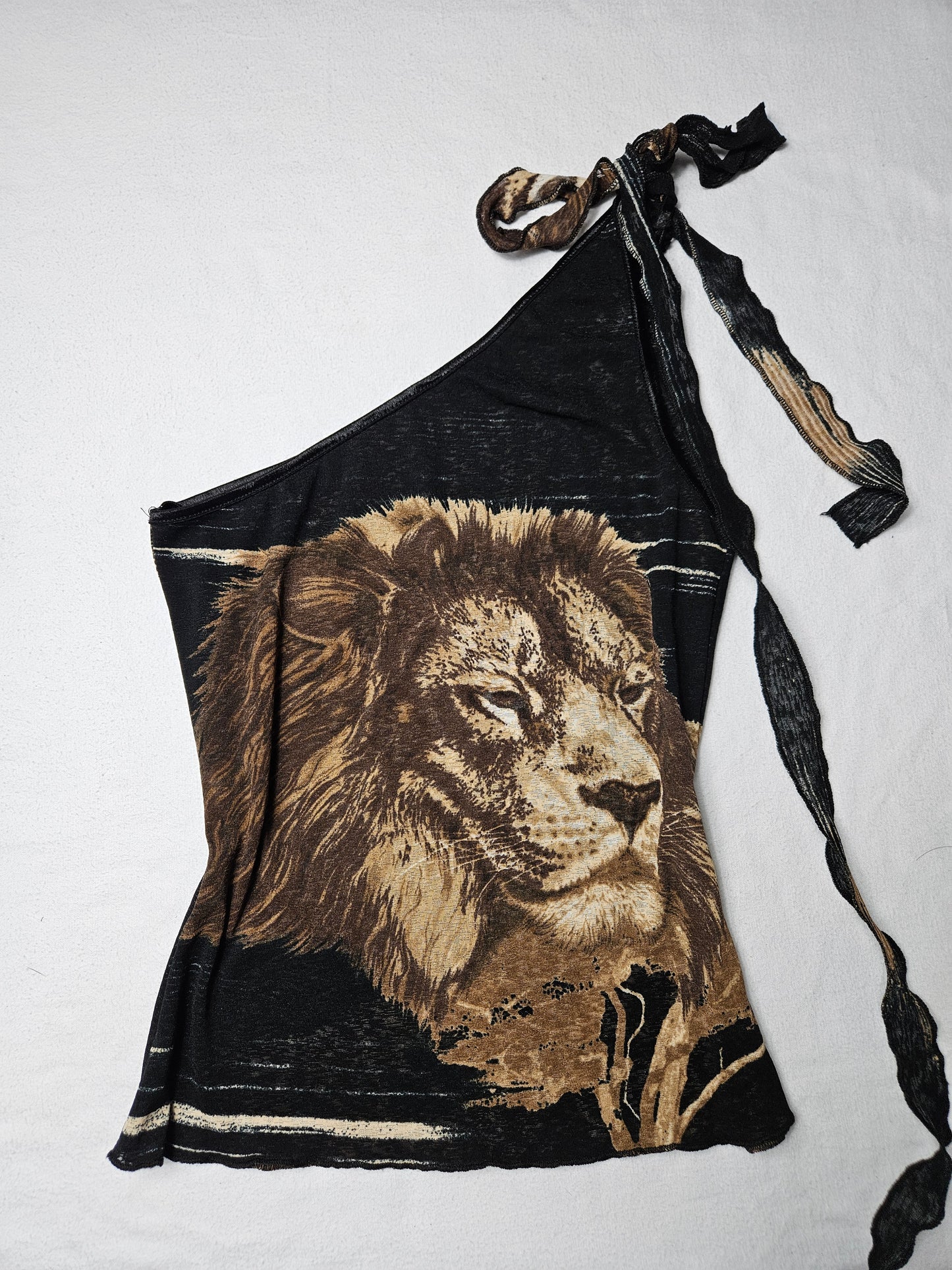 Haut asymétrique motif lion