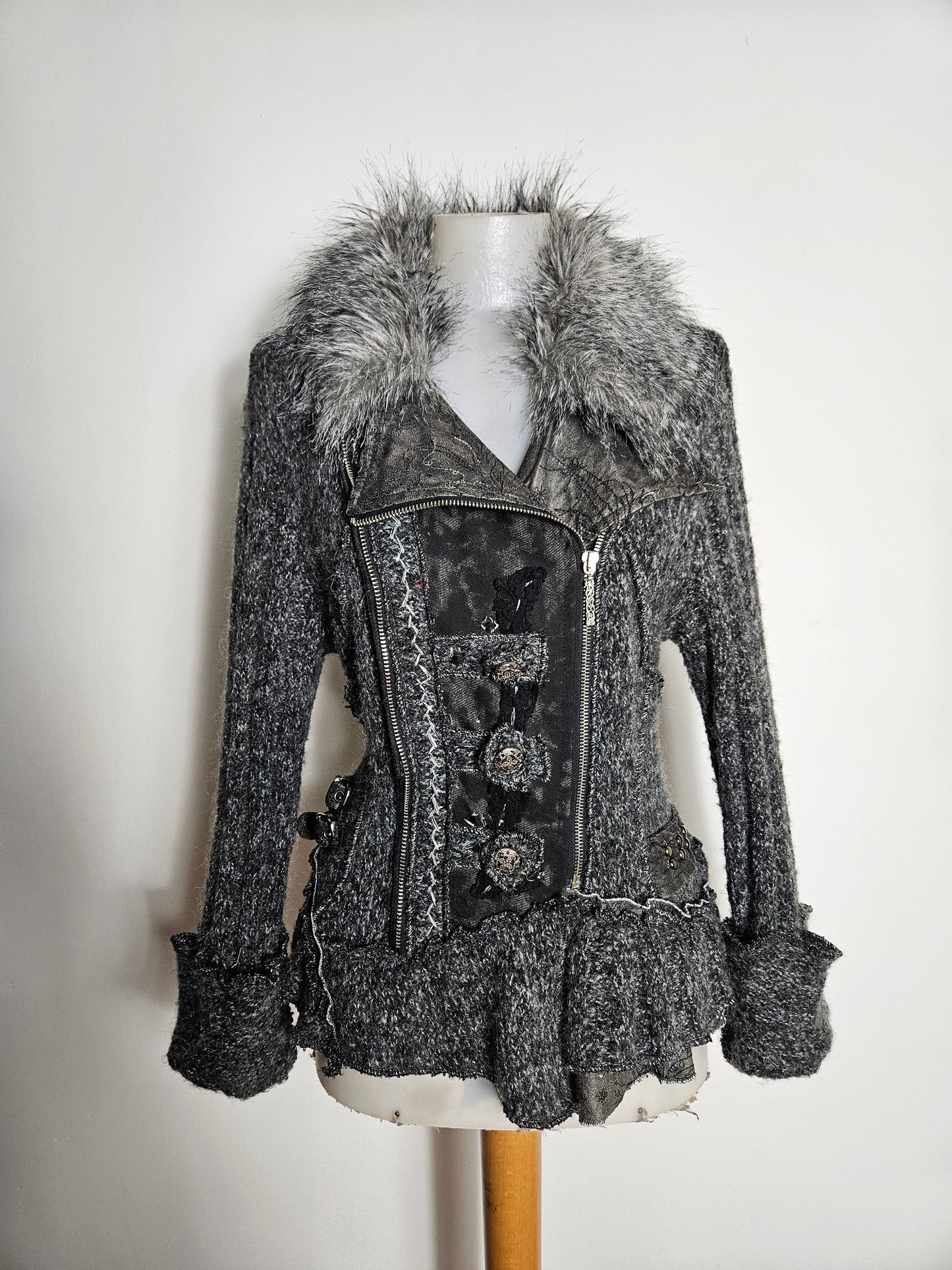 Veste gris chiné col fausse fourrure