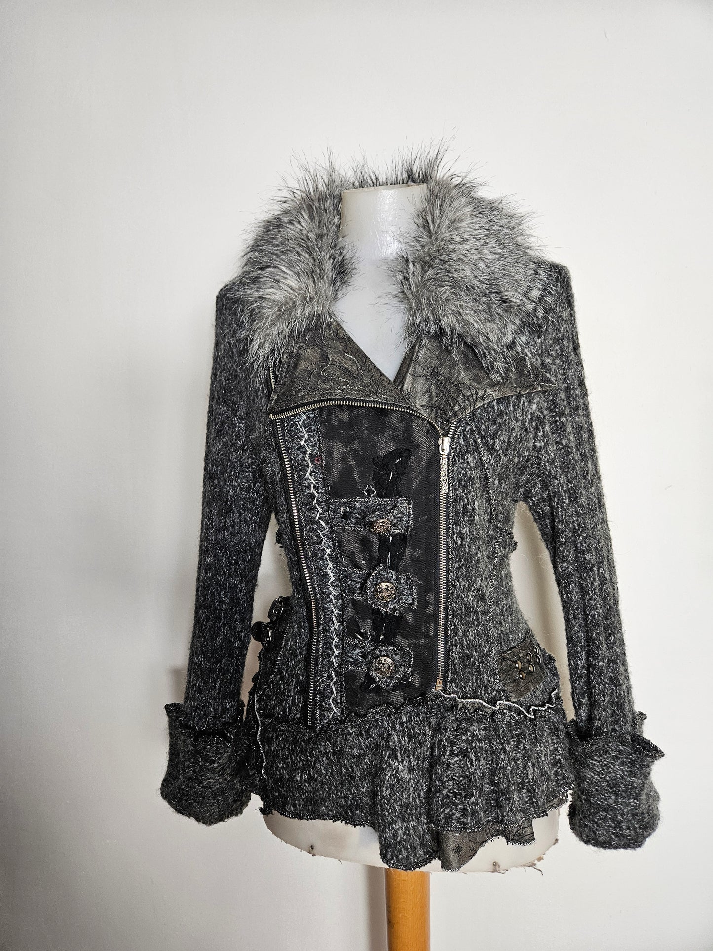 Veste gris chiné col fausse fourrure