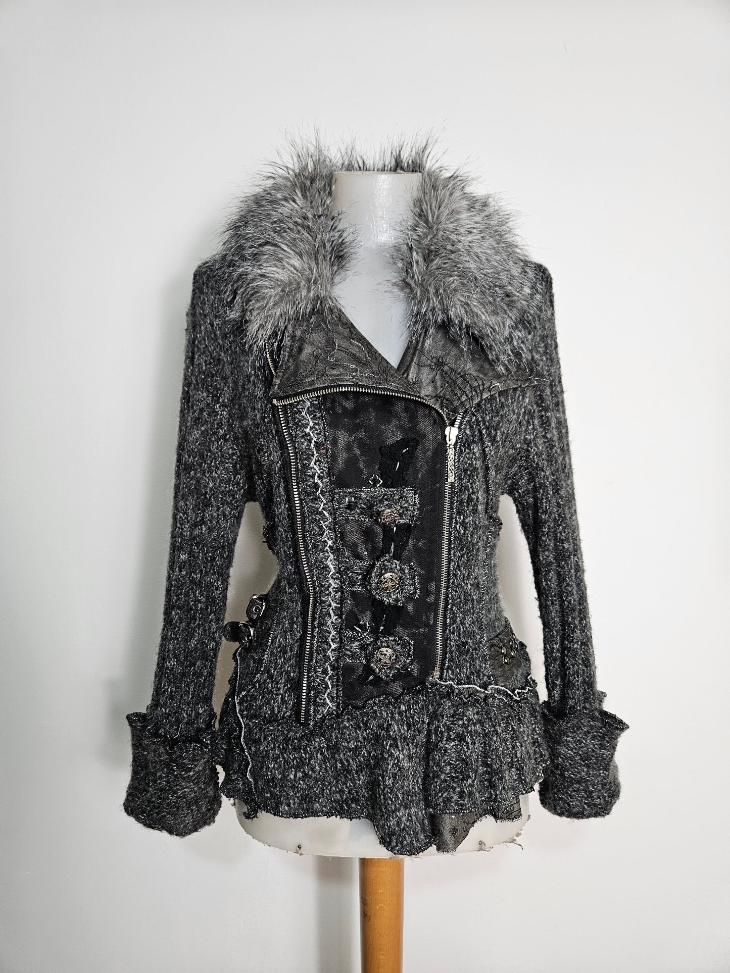 Veste gris chiné col fausse fourrure