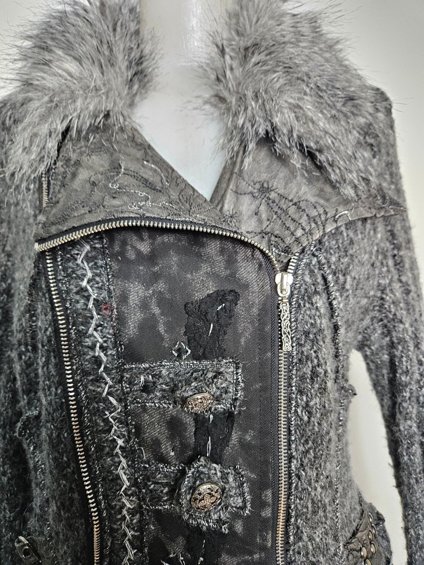 Veste gris chiné col fausse fourrure