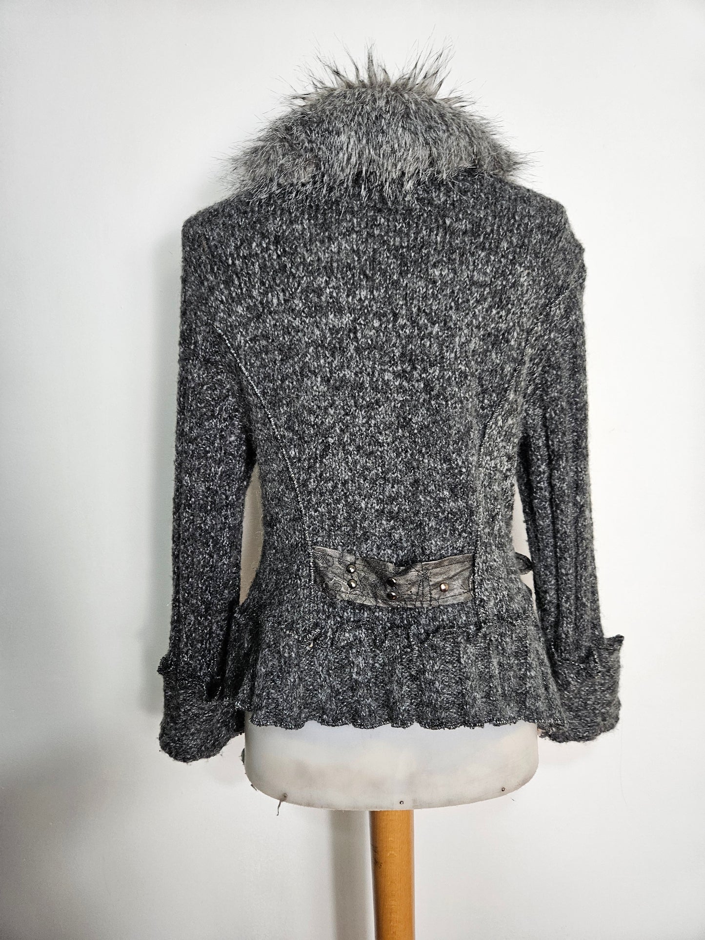 Veste gris chiné col fausse fourrure