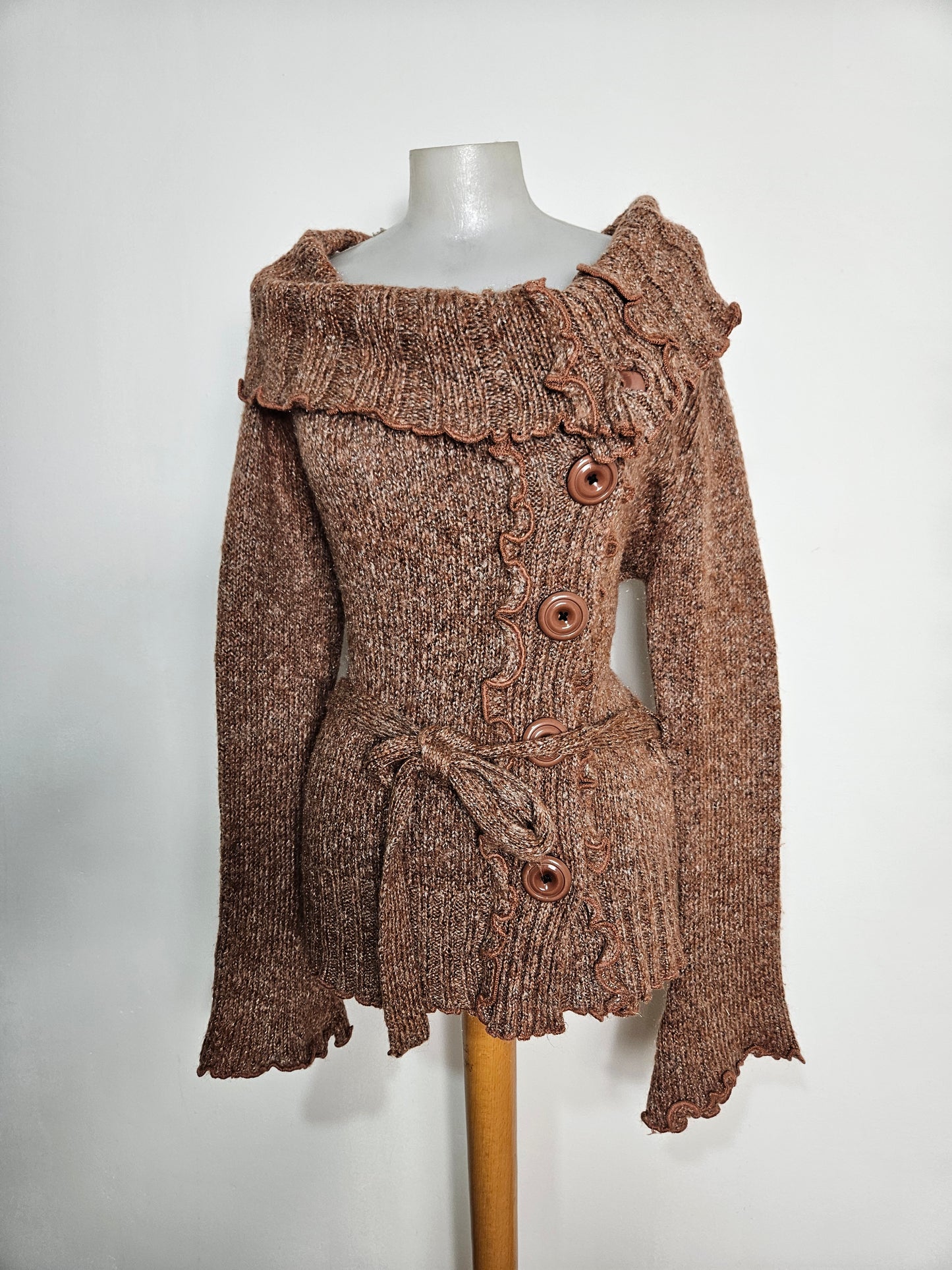 Pull col bardot et boutons