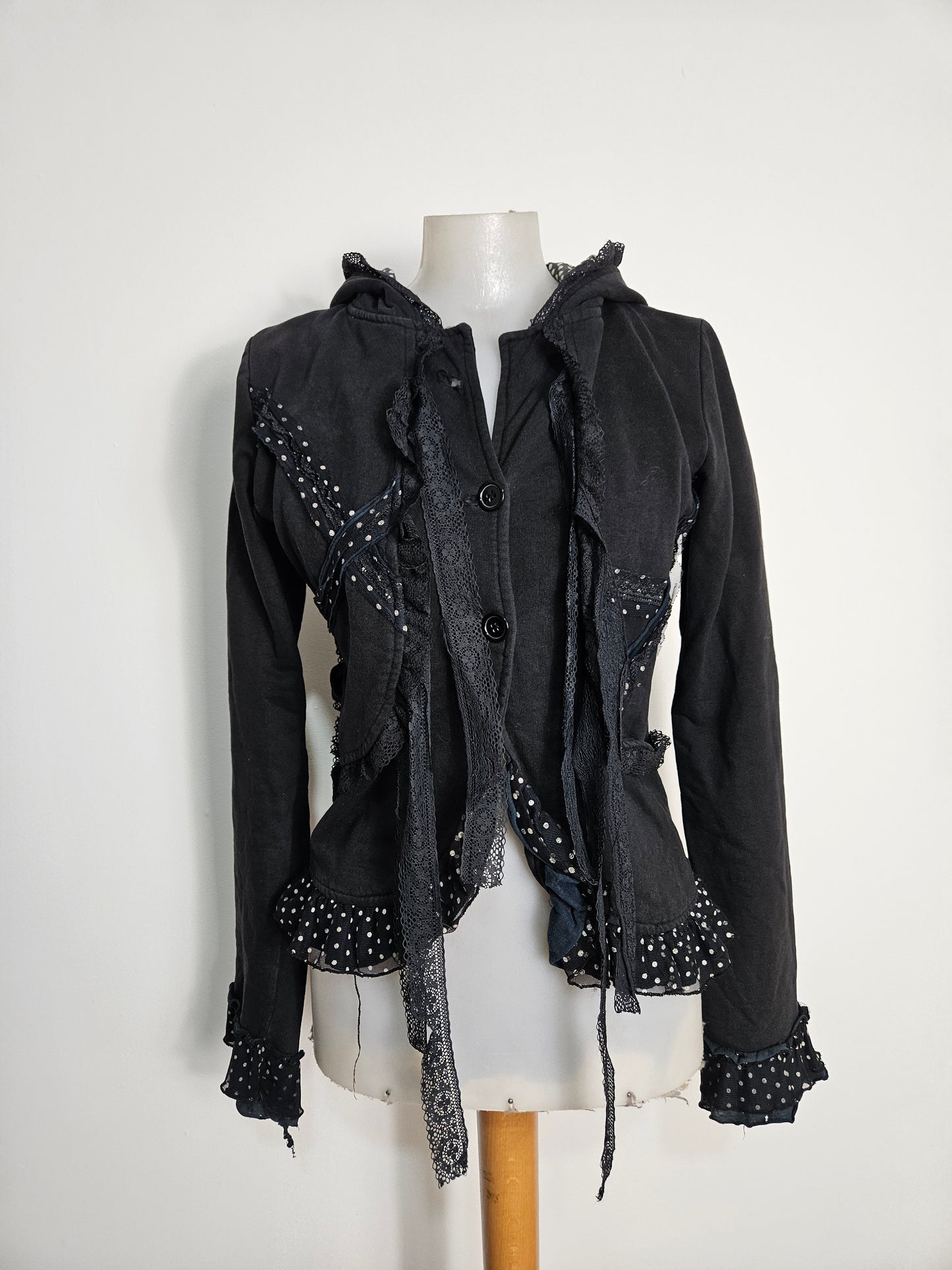 Gilet détails oreilles lapin et laçage