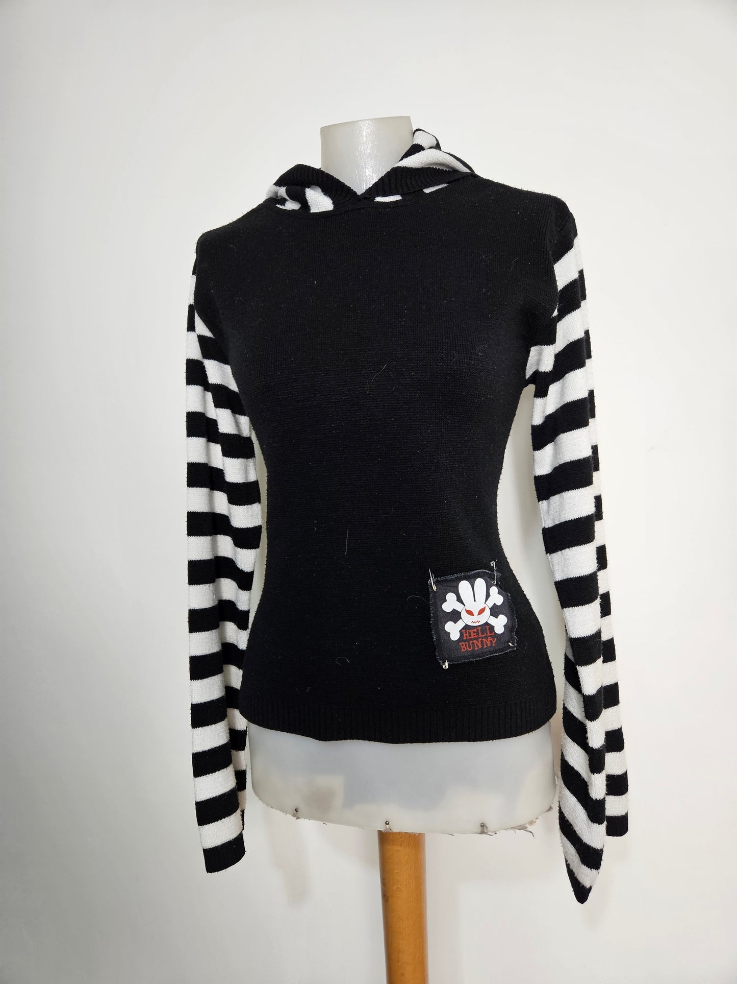 Pull à capuche Hell Bunny