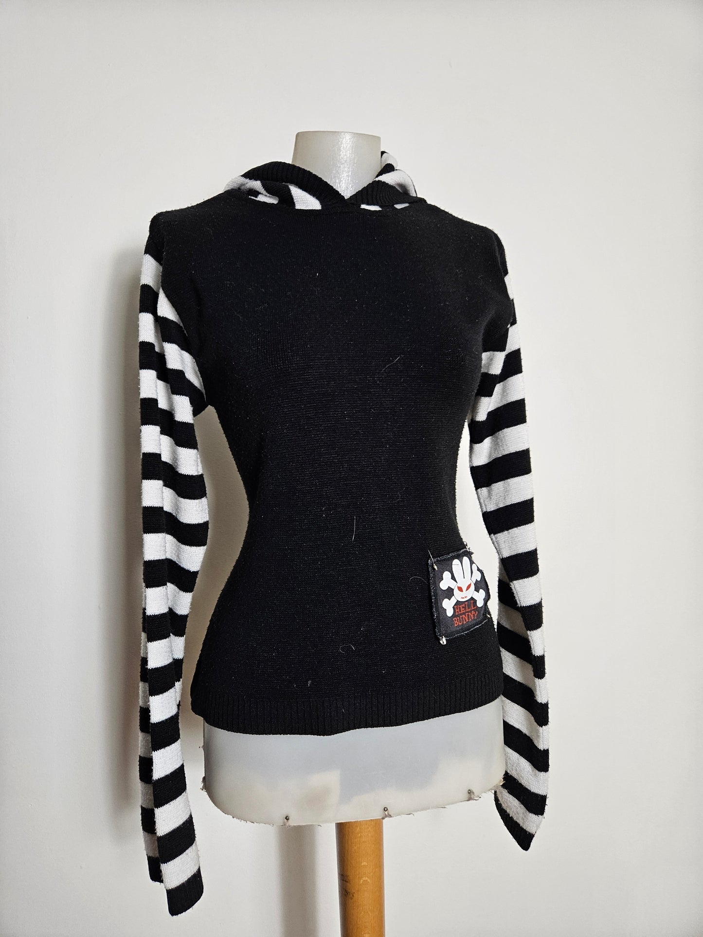 Pull à capuche Hell Bunny