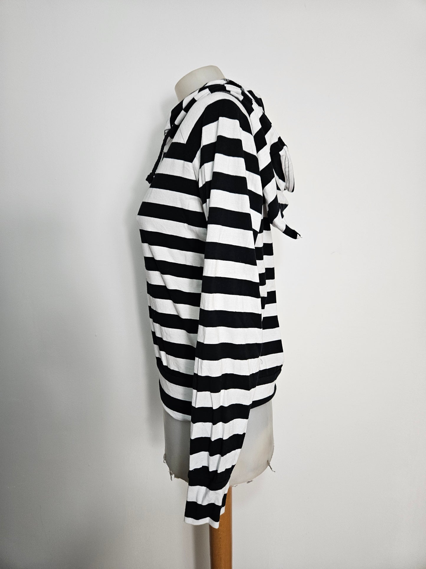 Gilet rayé capuche oreilles chat