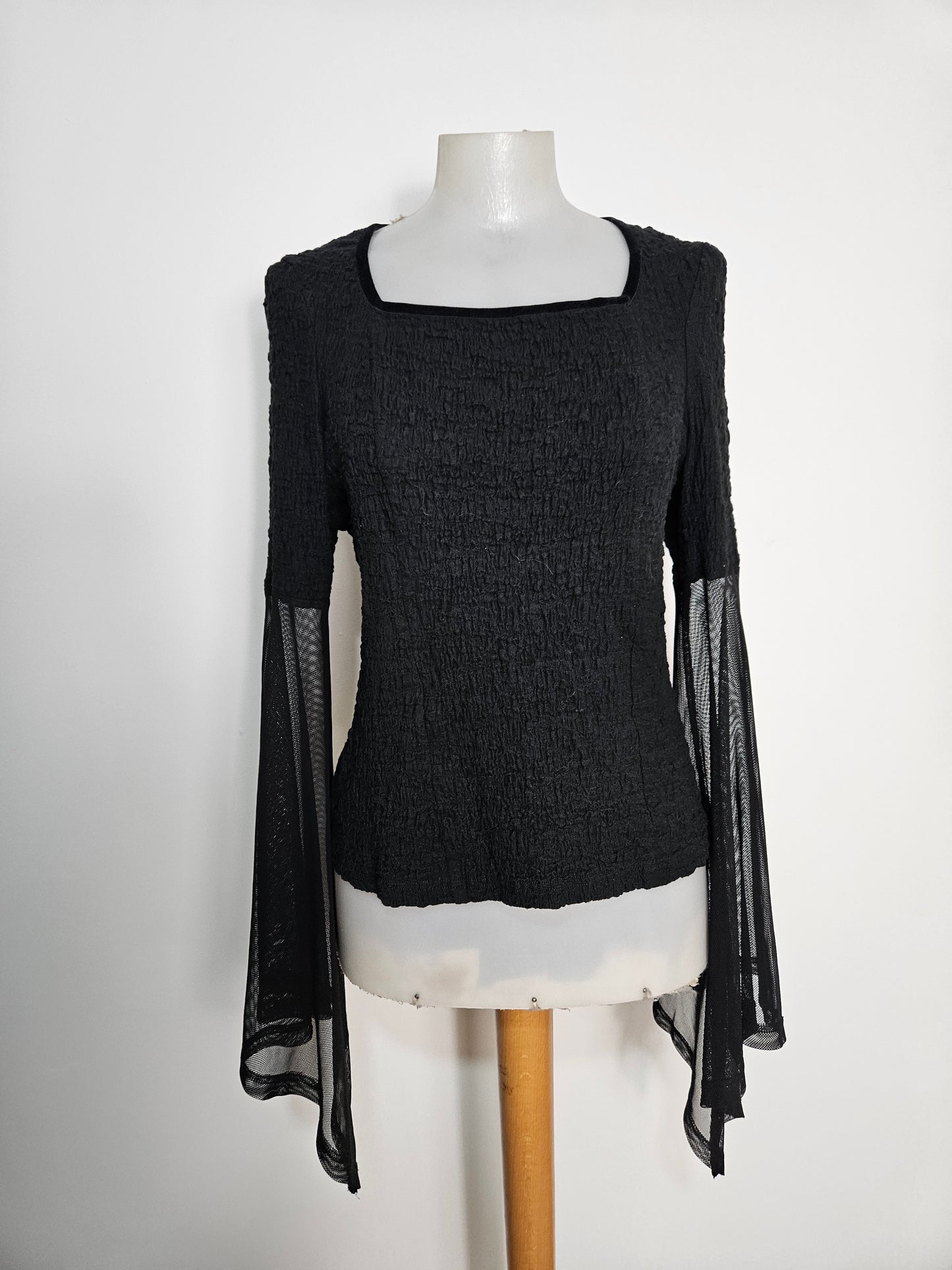 Haut bi matière manches évasées