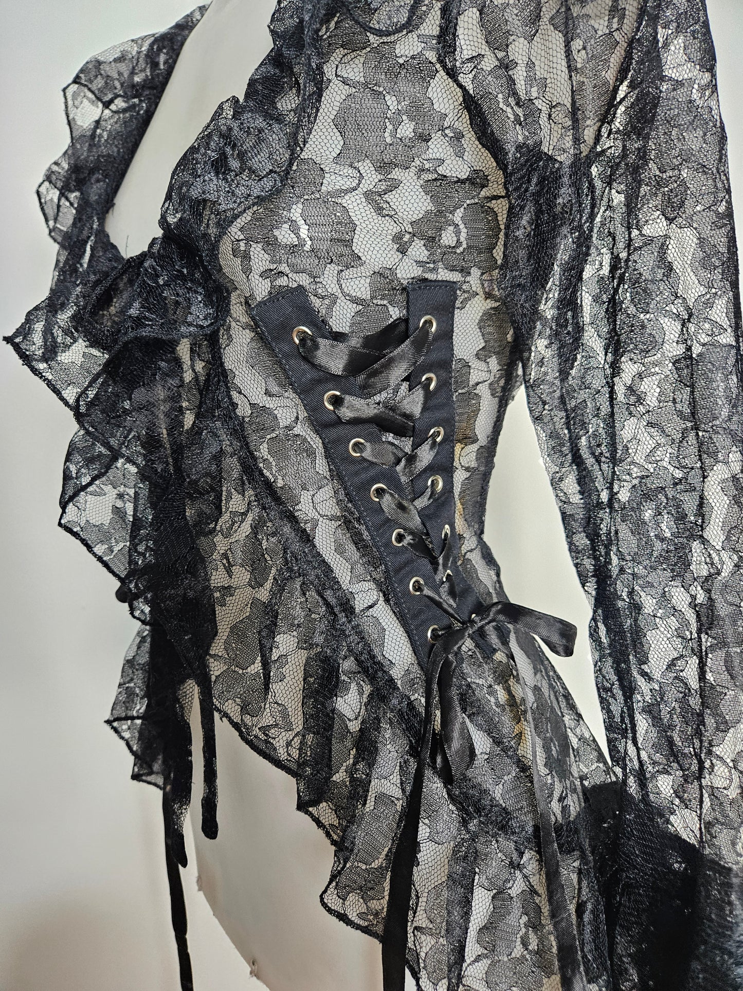 Chemisier en dentelle à laçage