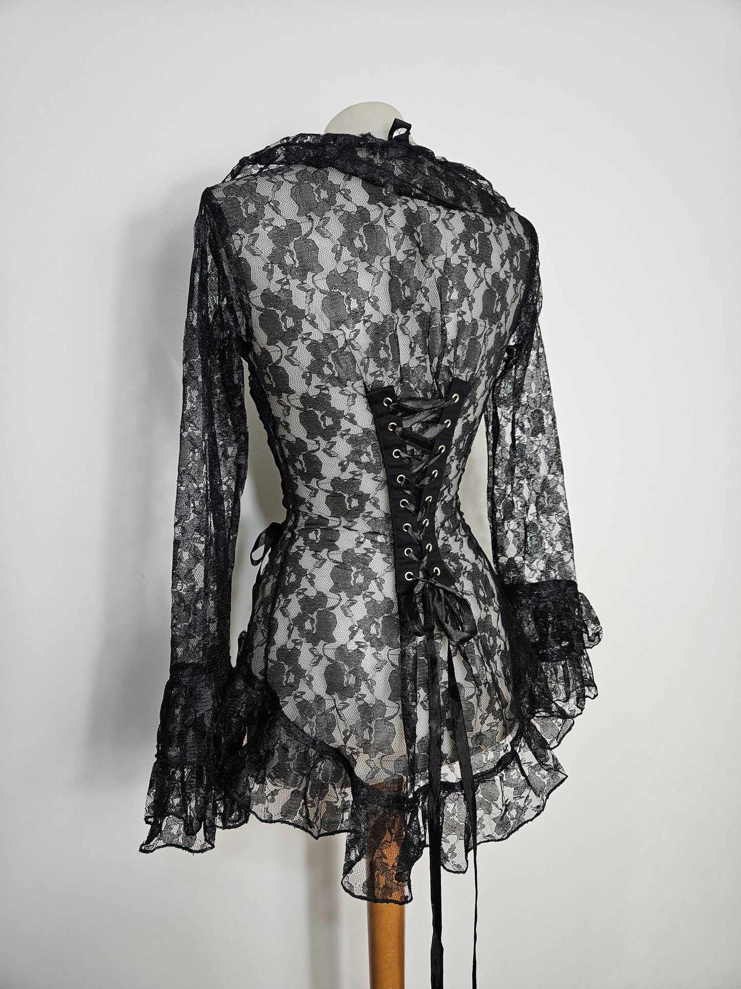 Chemisier en dentelle à laçage