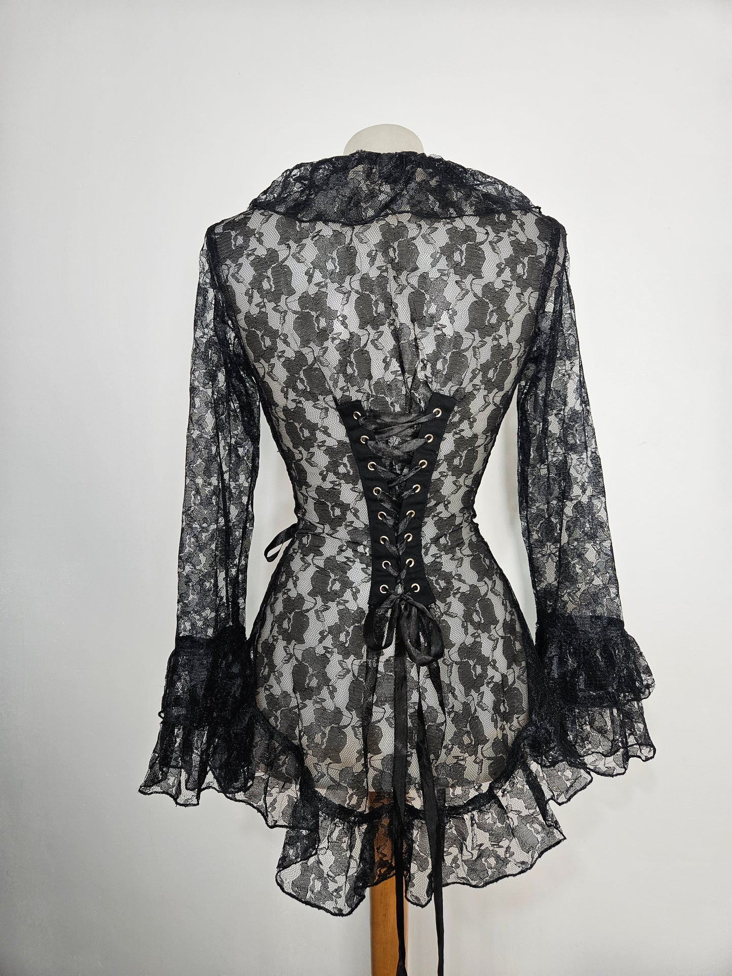 Chemisier en dentelle à laçage