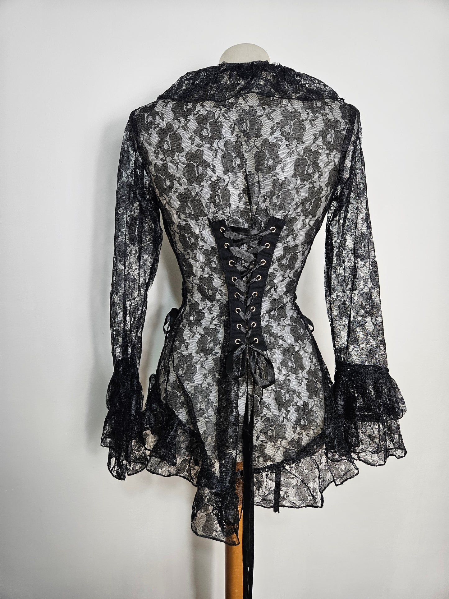 Chemisier en dentelle à laçage