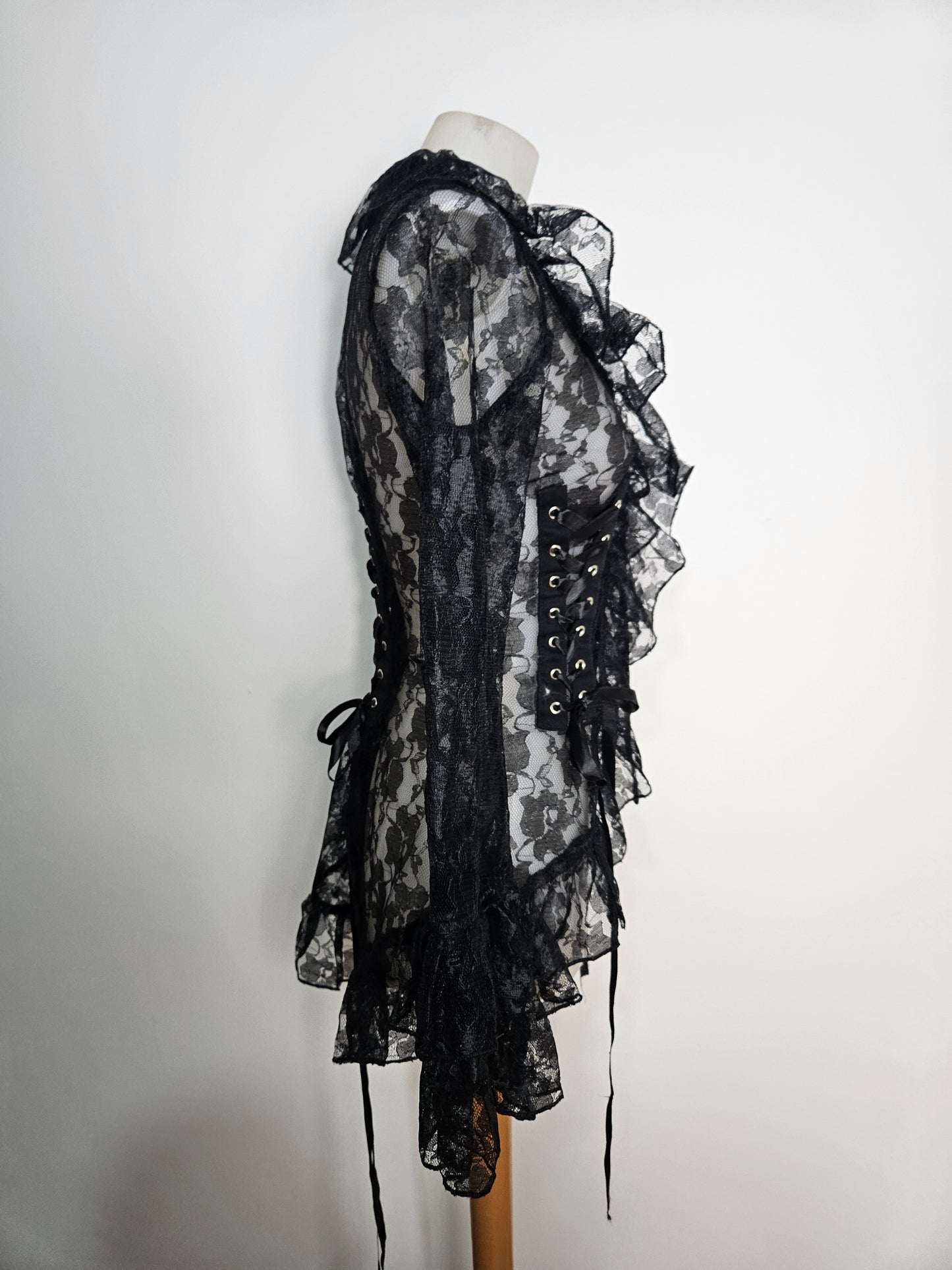 Chemisier en dentelle à laçage