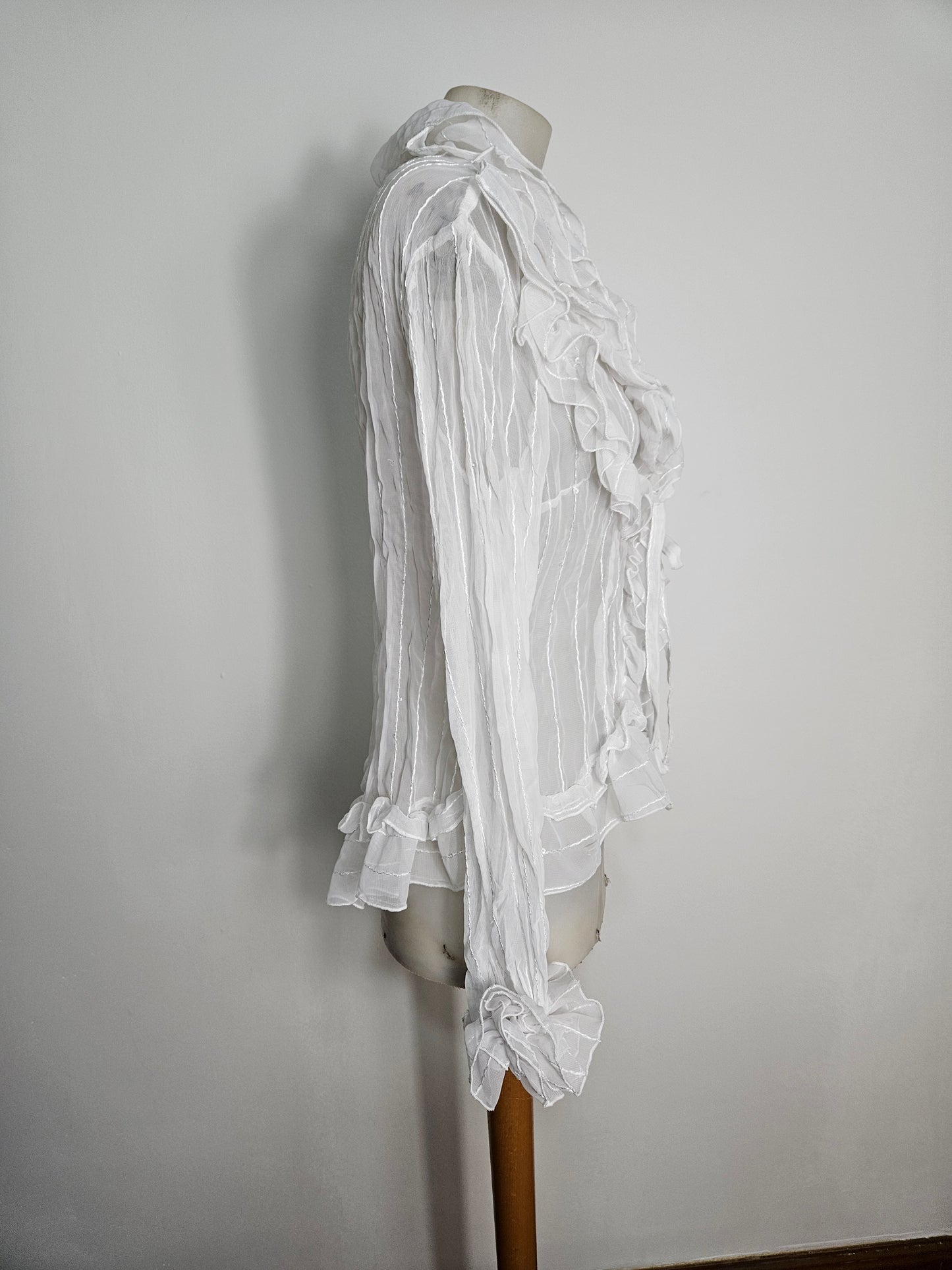 Chemisier blanc à volants