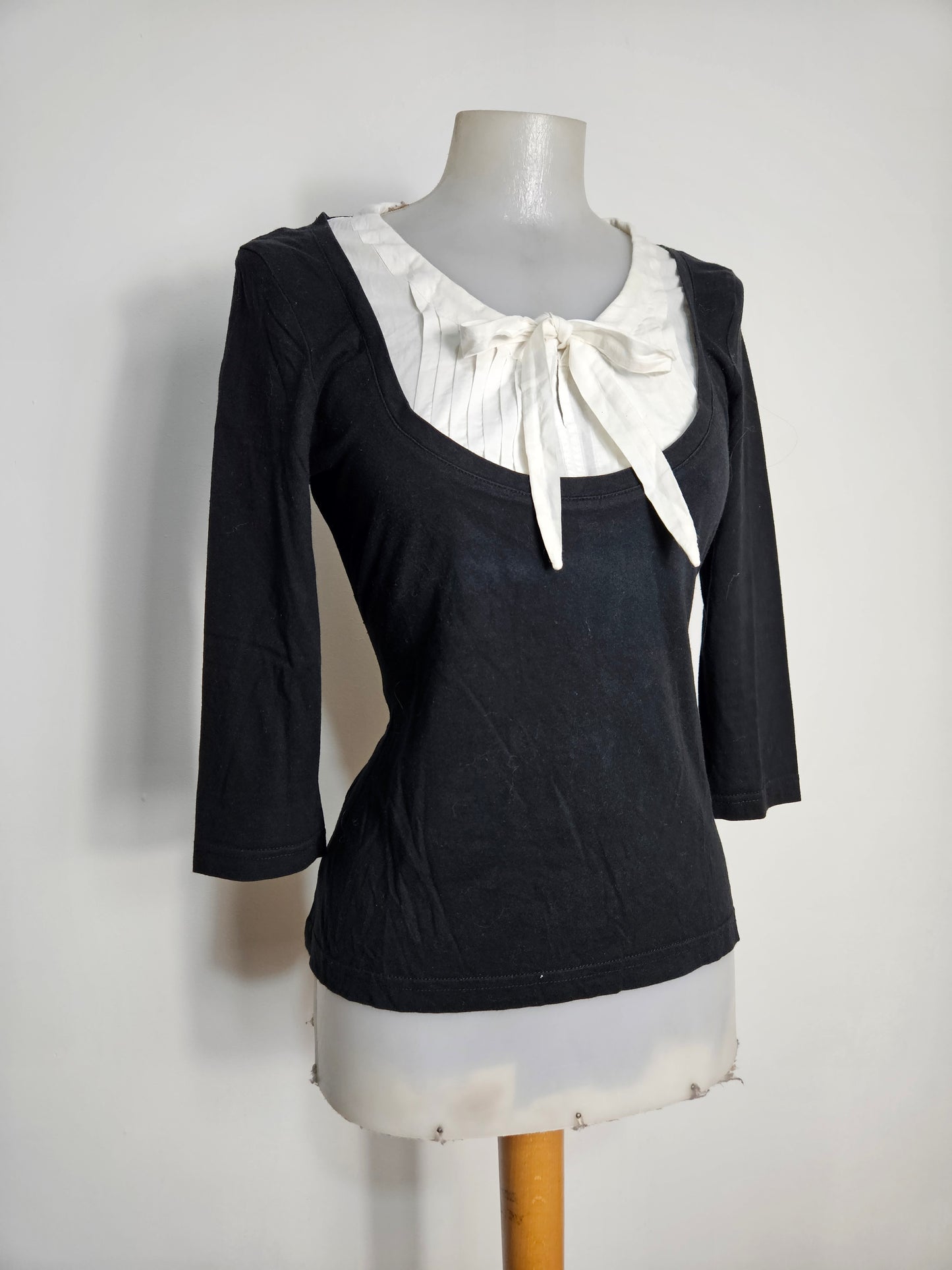 Haut effet superposition noir et blanc