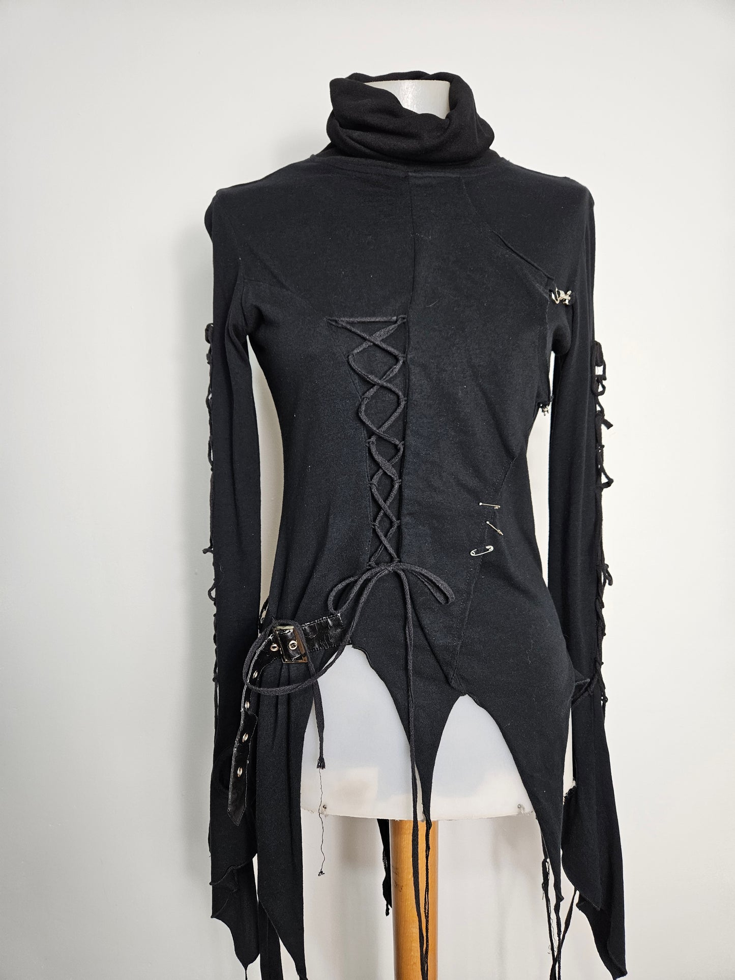 Haut destructuré Punk Rave