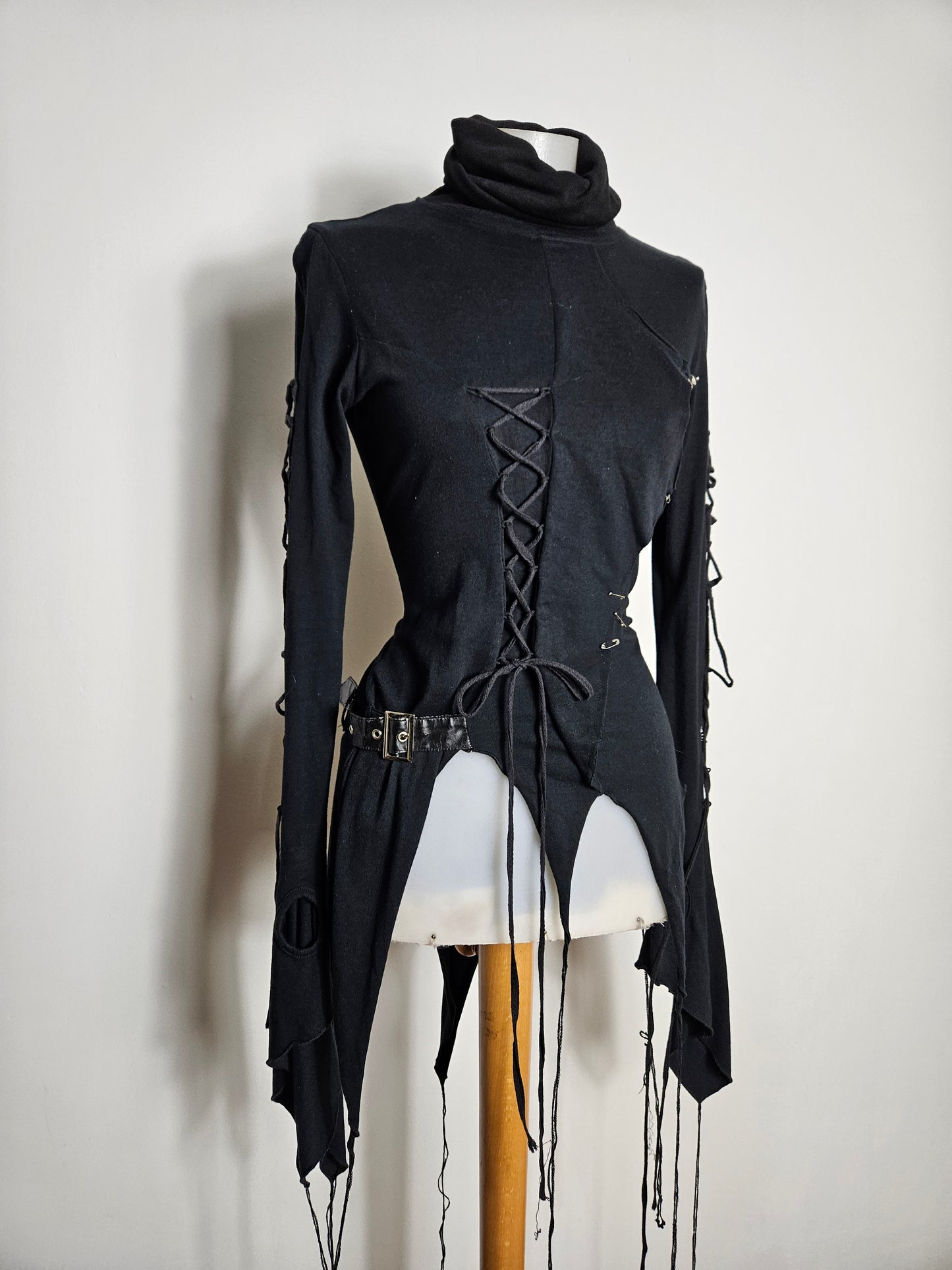 Haut destructuré Punk Rave