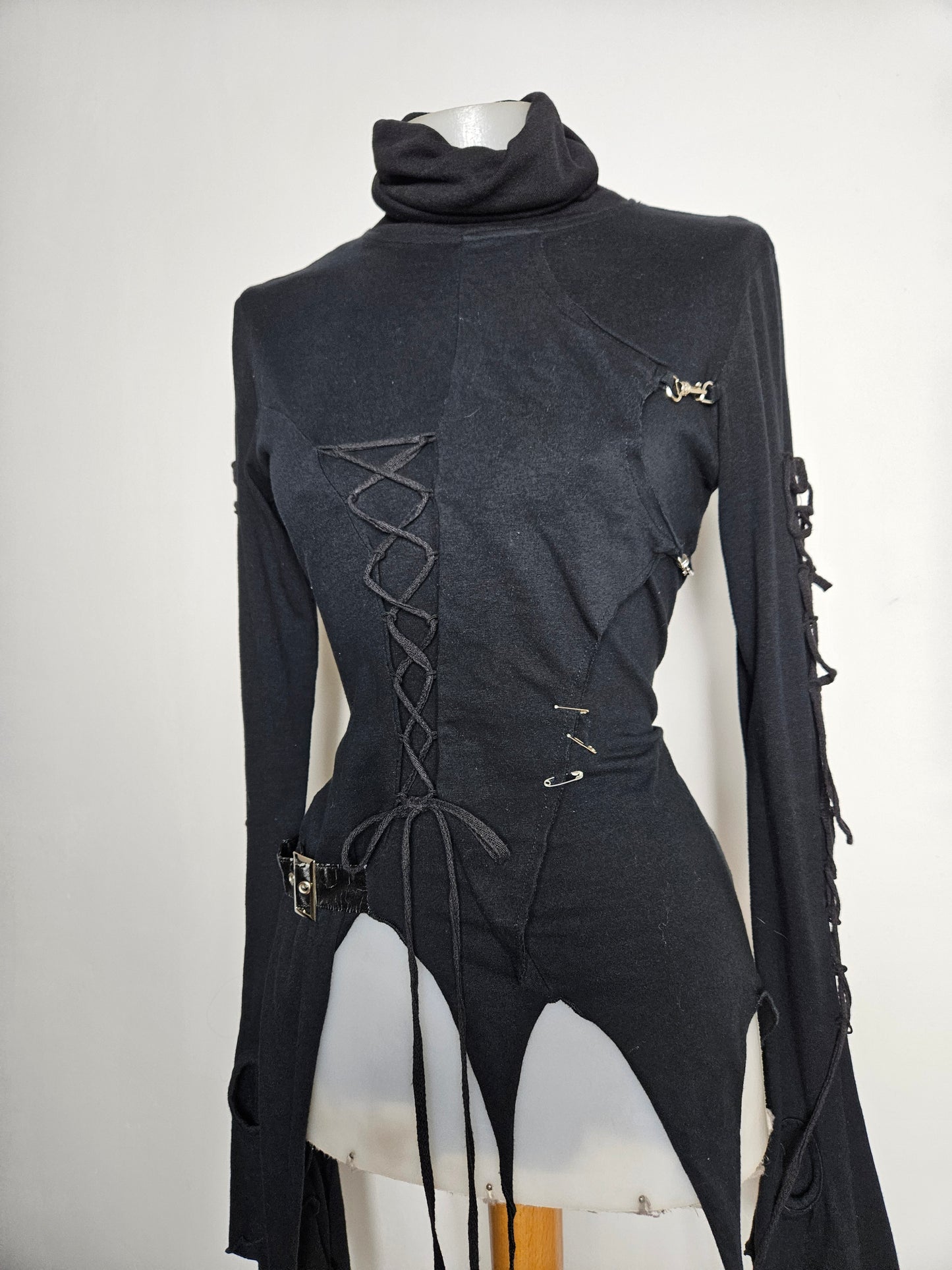 Haut destructuré Punk Rave