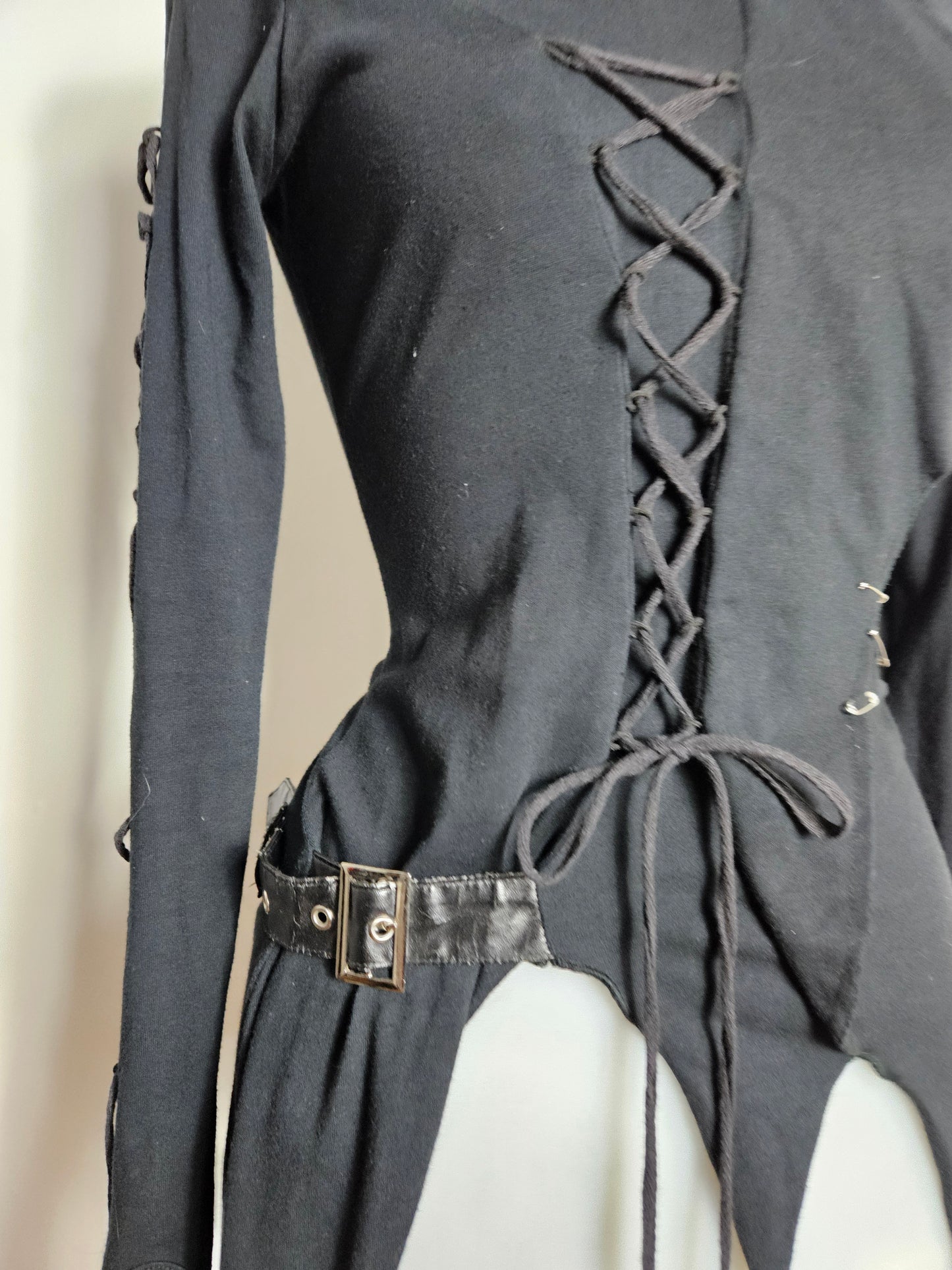 Haut destructuré Punk Rave