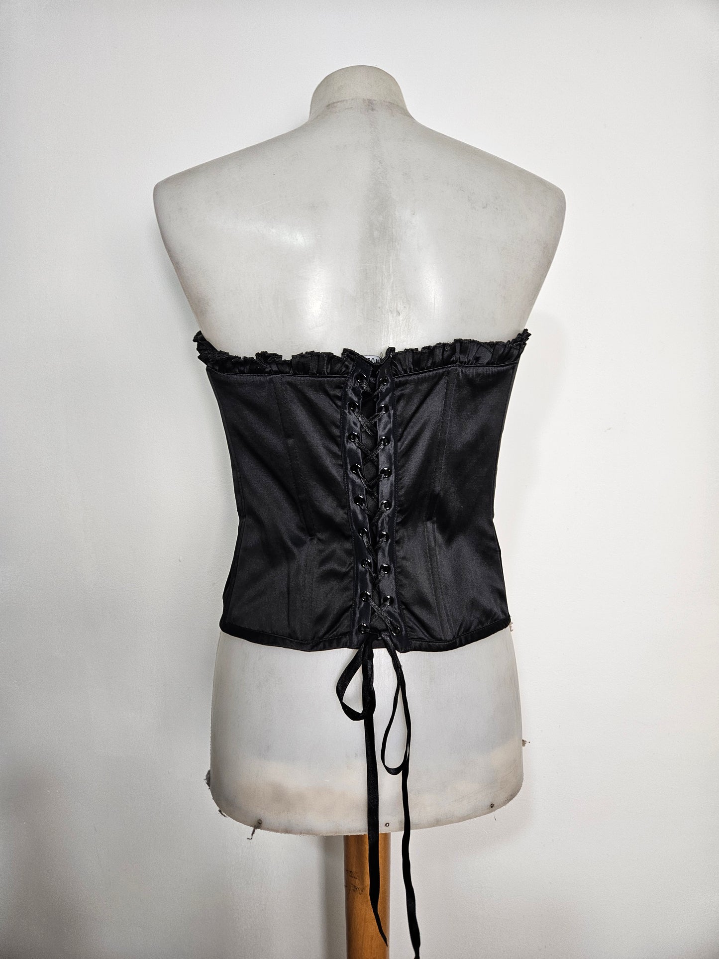 Bustier noir avec noeuds