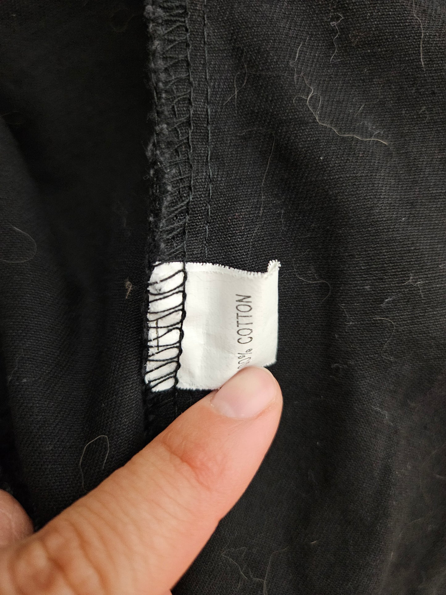 Haut dos nu avec safety pins