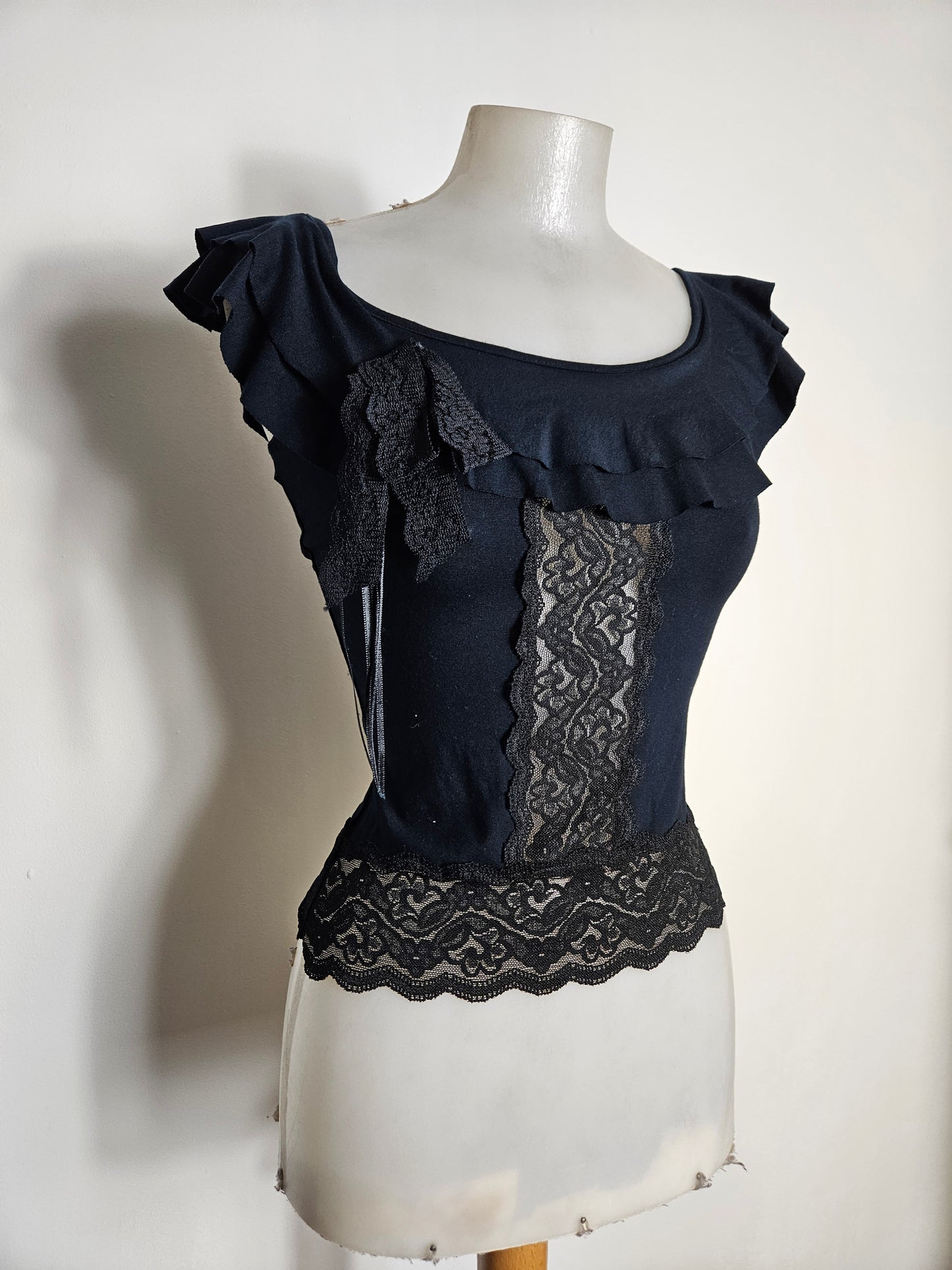 Haut col bardot détails dentelle