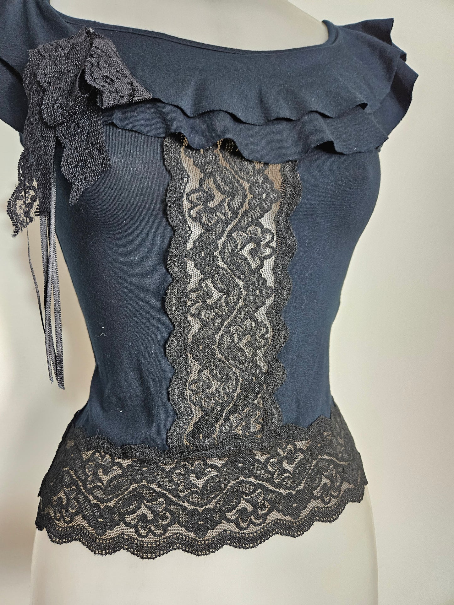 Haut col bardot détails dentelle