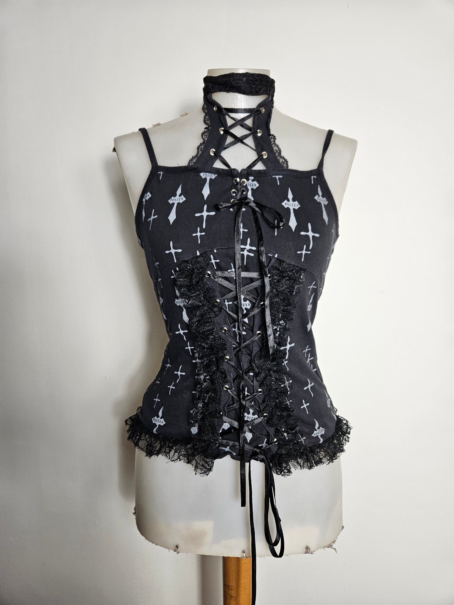 Haut motif croix Poizen Industries