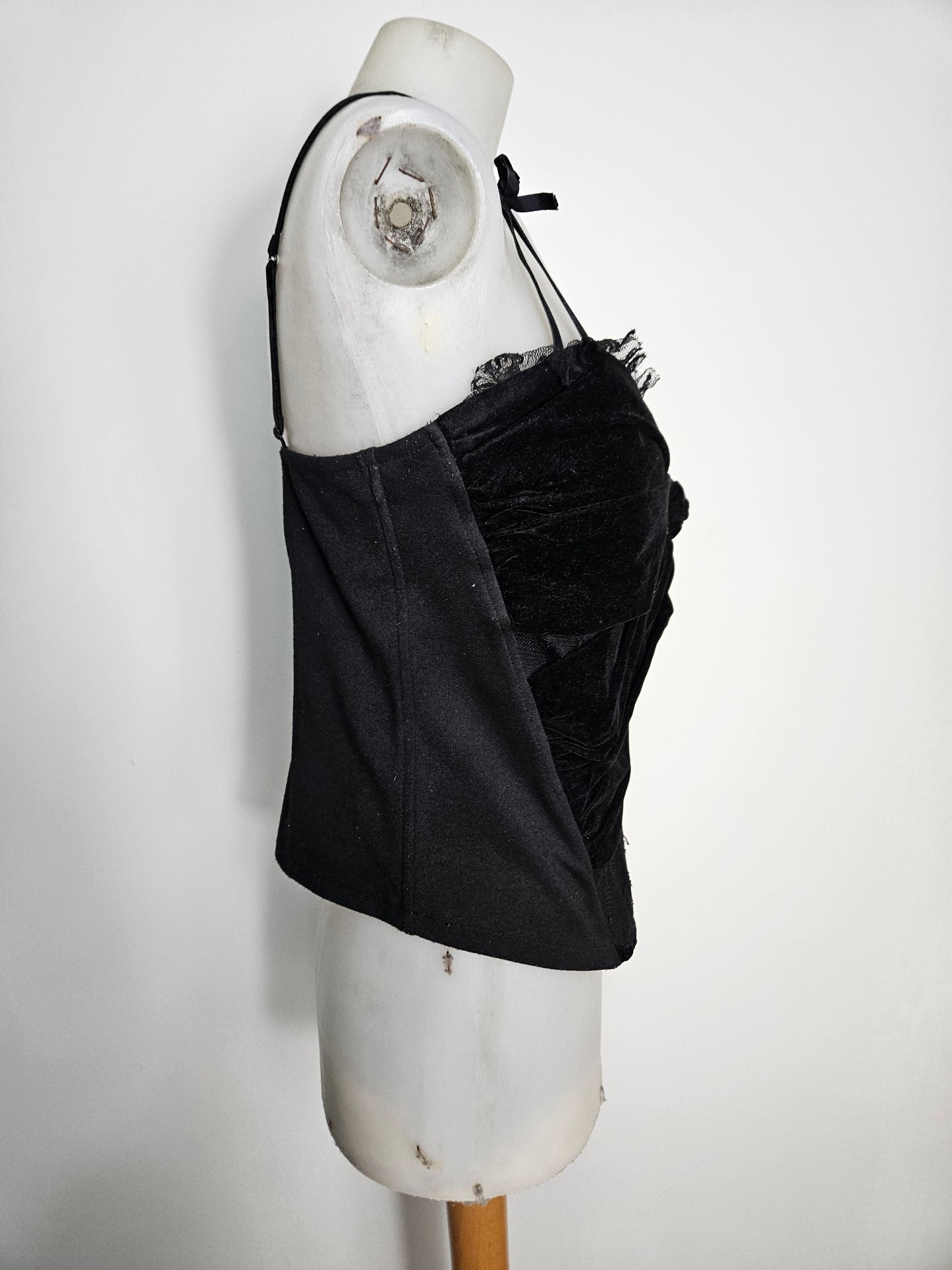 Bustier noir velours, dentelle et strass