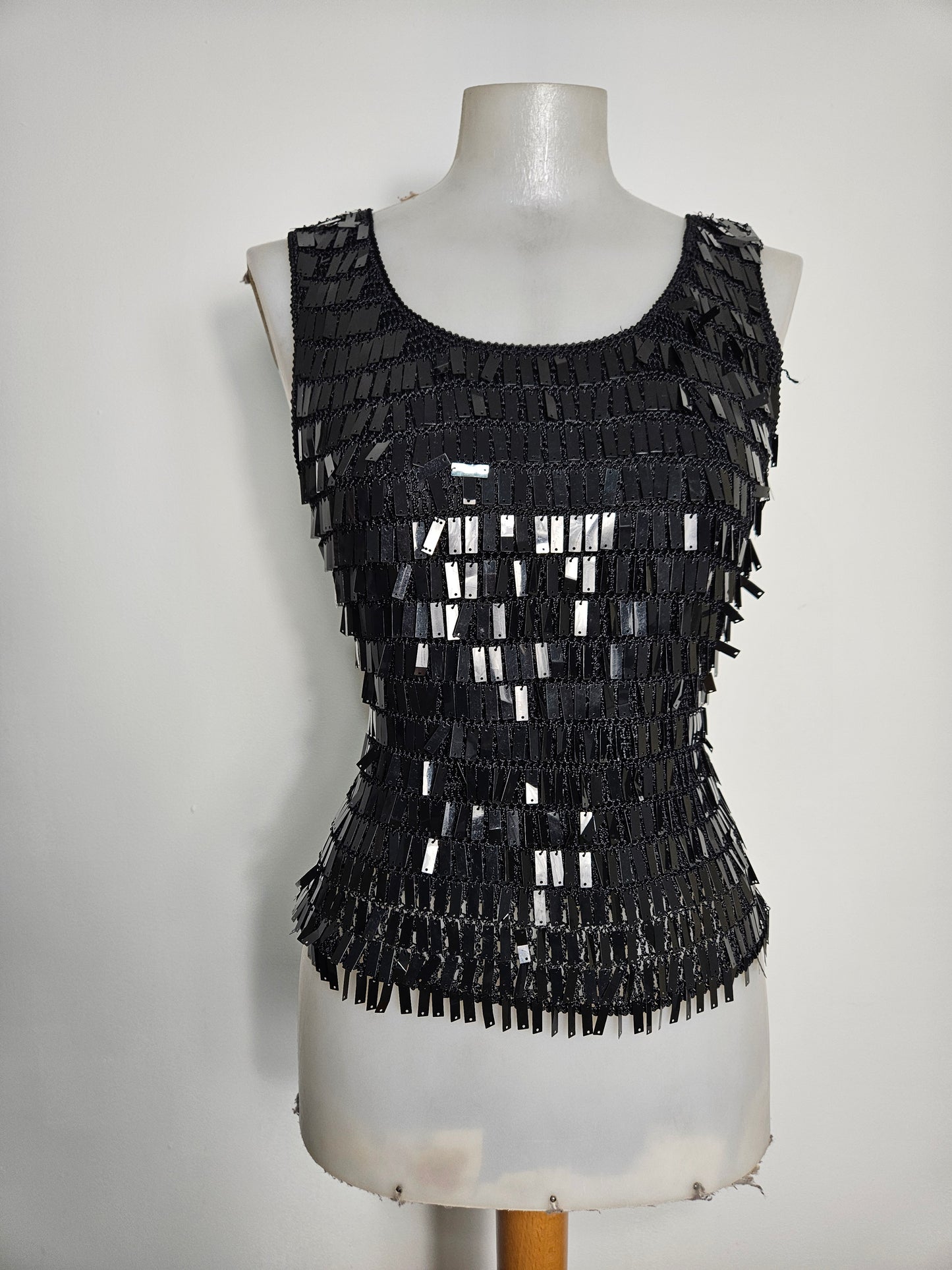 Haut crochet et sequins