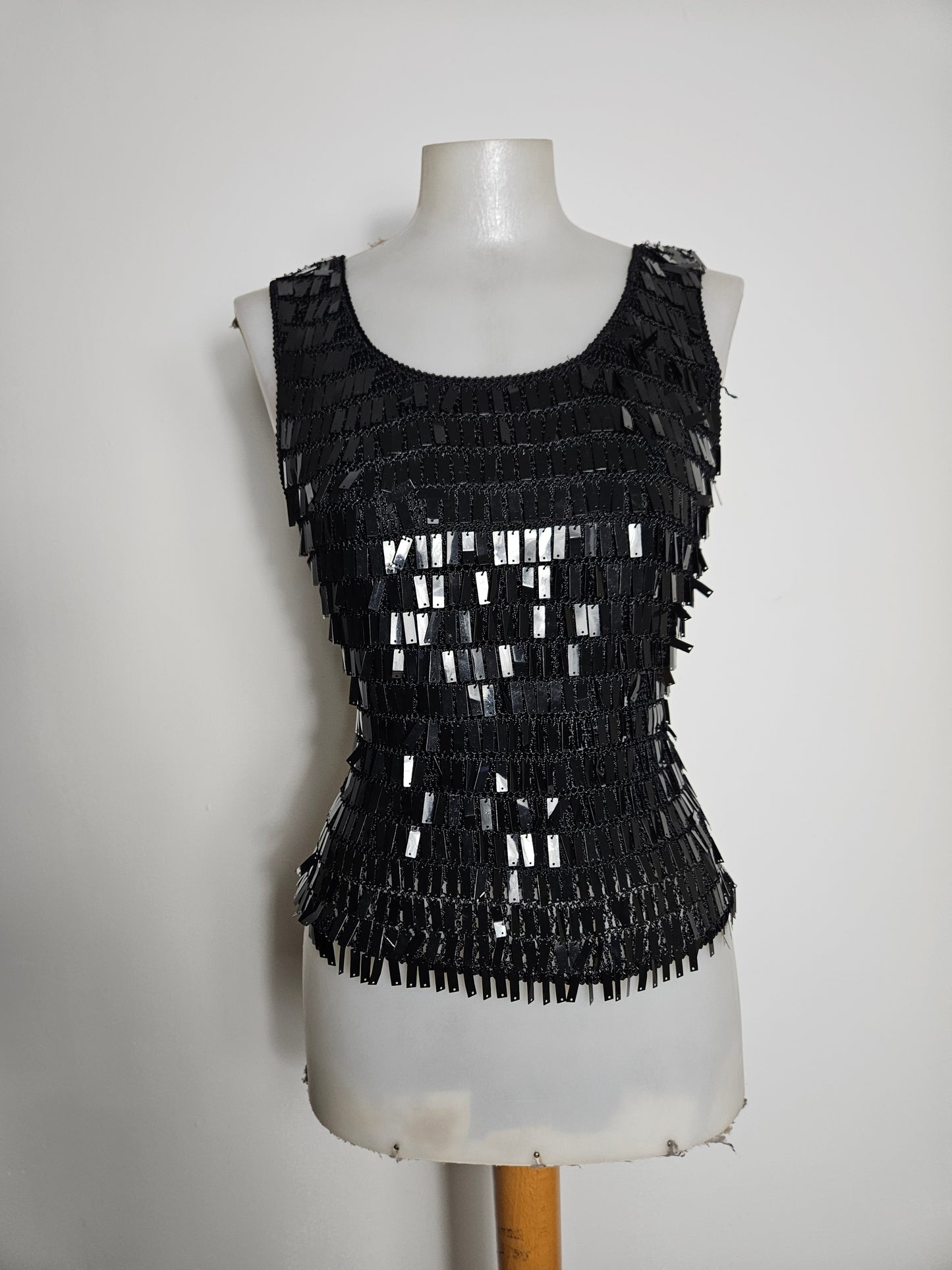 Haut crochet et sequins