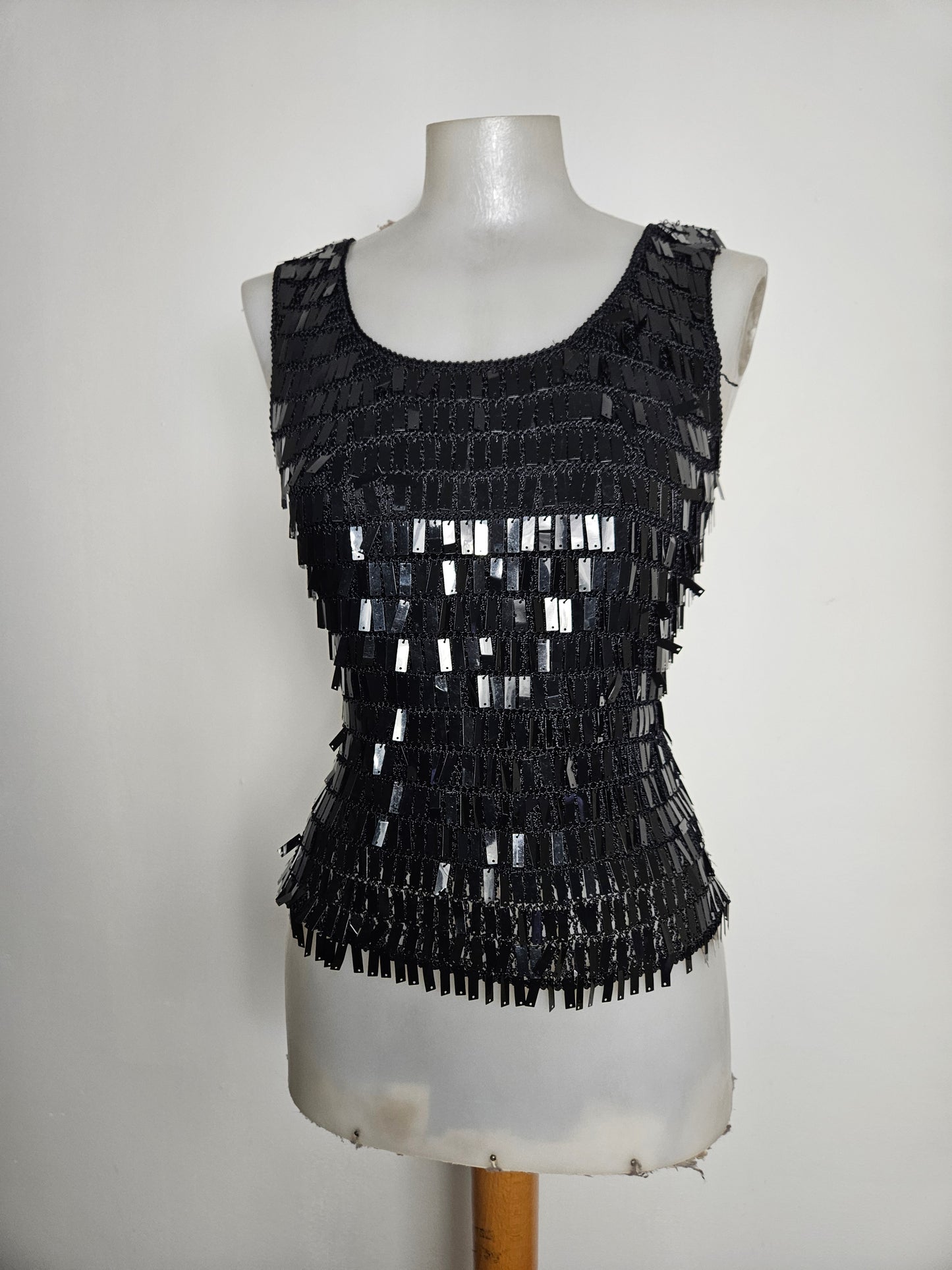 Haut crochet et sequins