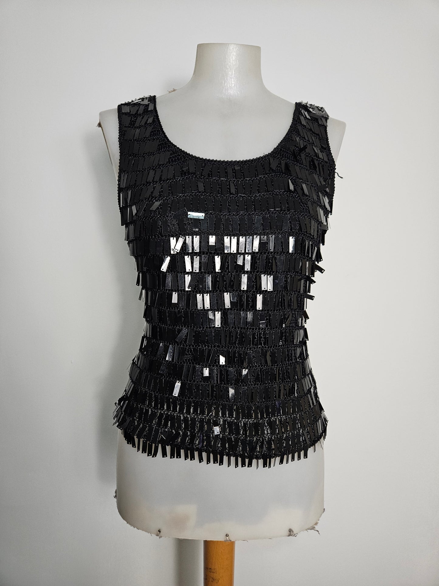 Haut crochet et sequins