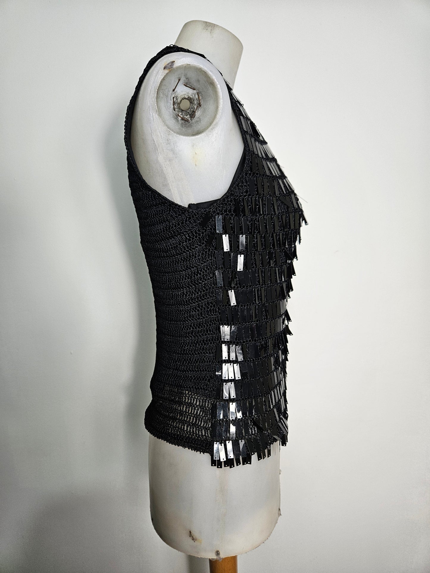 Haut crochet et sequins