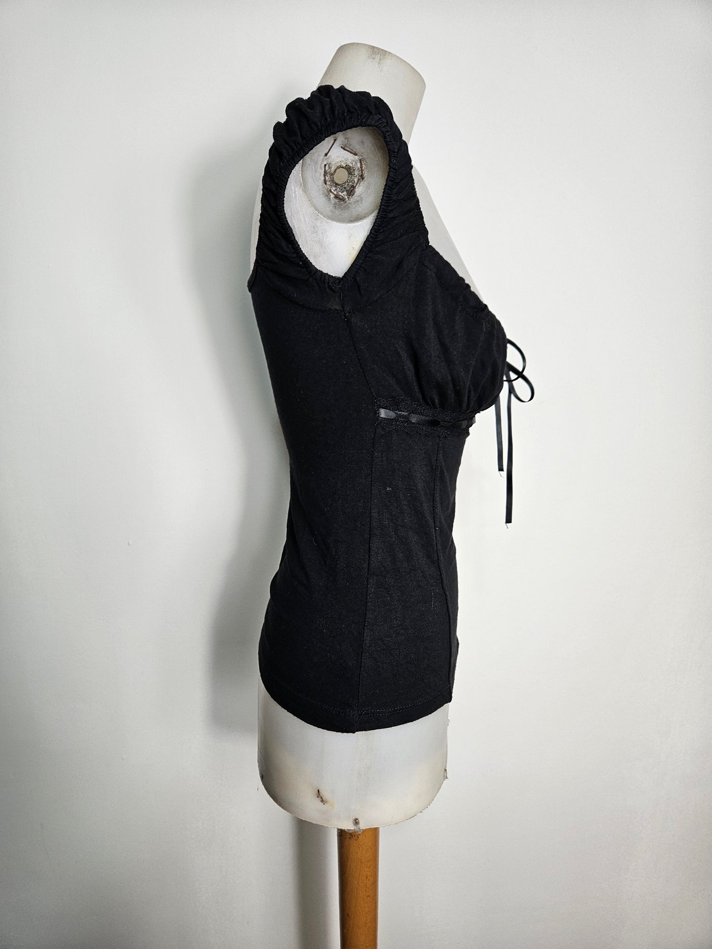 Haut décolleté ajustable