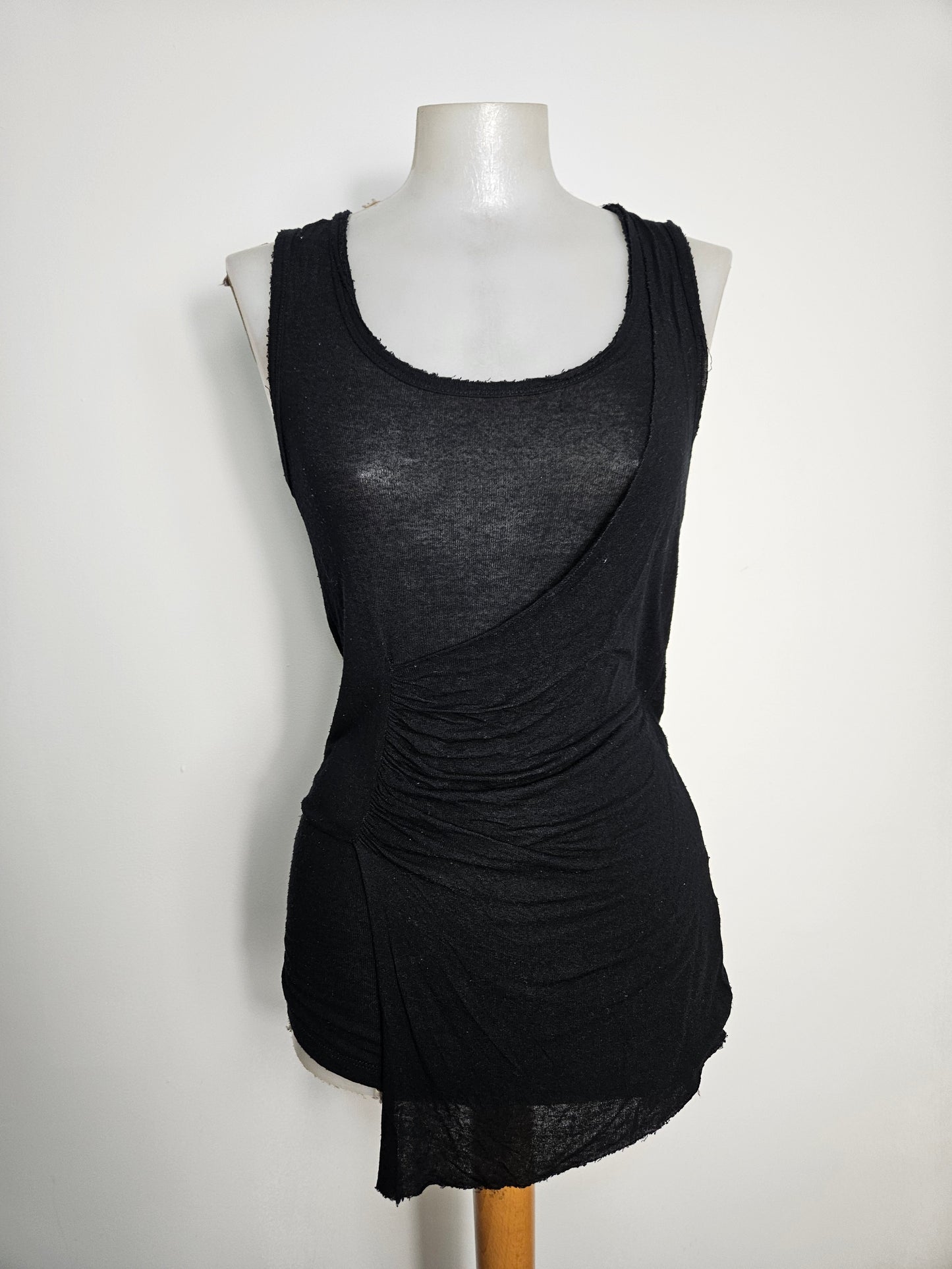 Haut en voile asymétrique