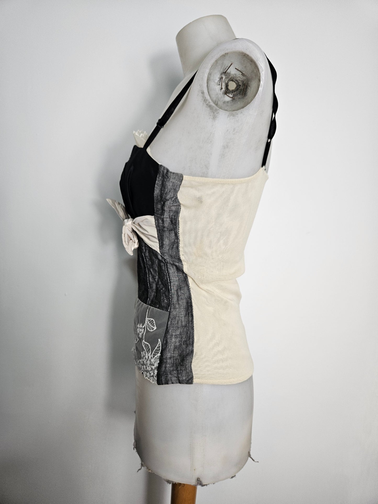 Haut multimatières détails ruban