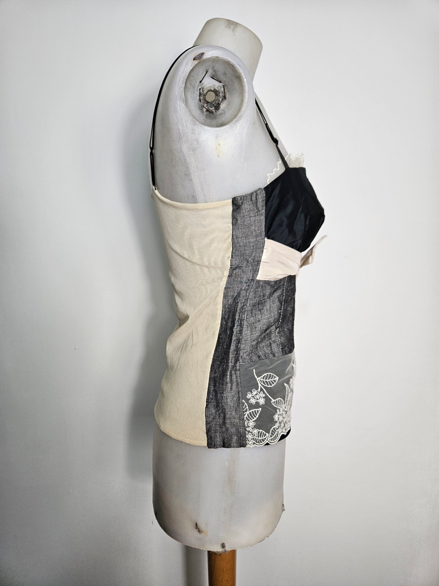 Haut multimatières détails ruban