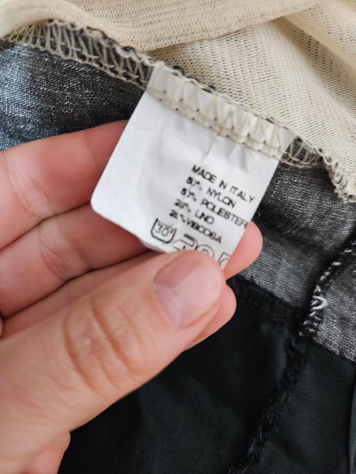 Haut multimatières détails ruban