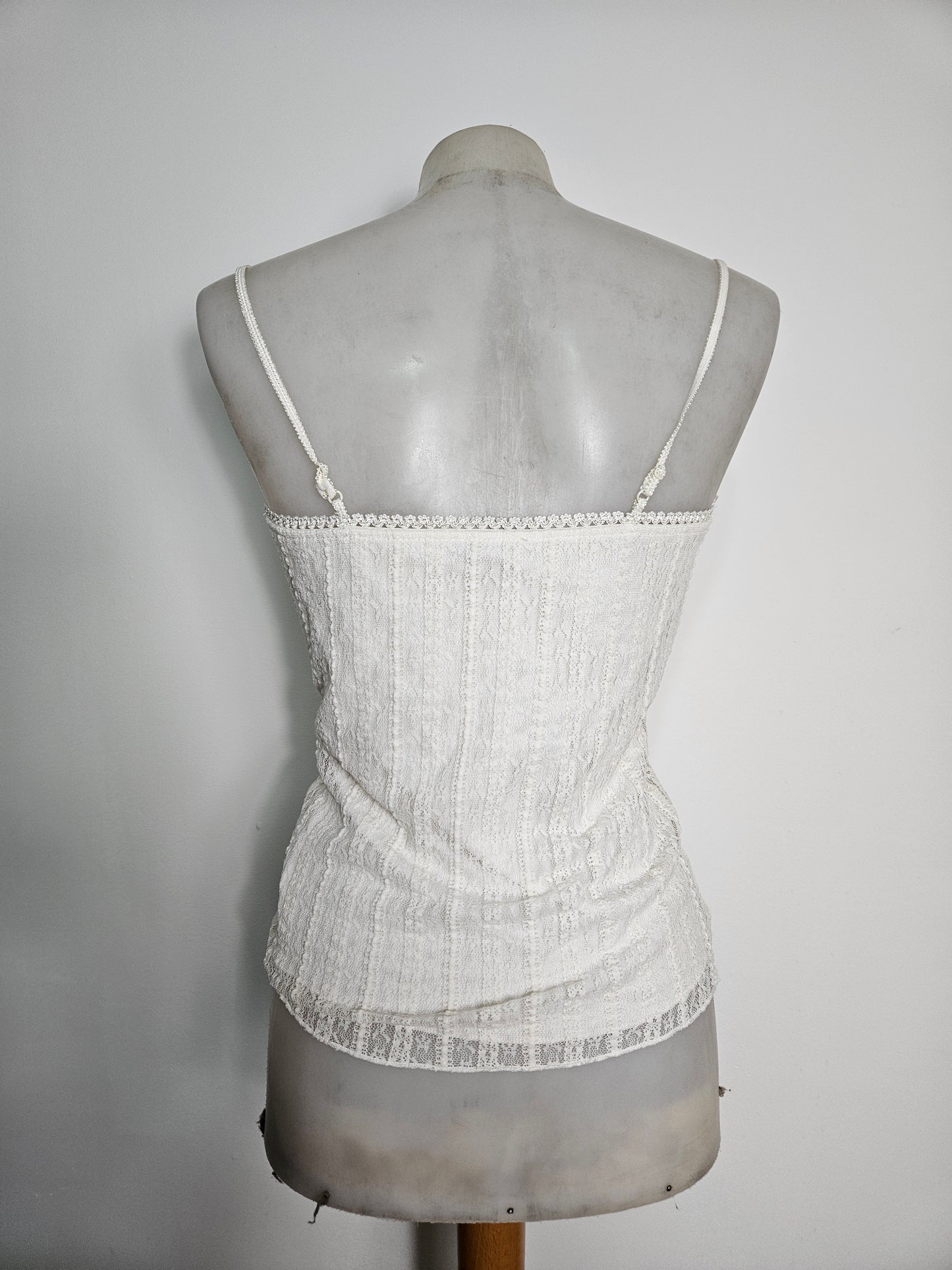 Haut dentelle et laçage