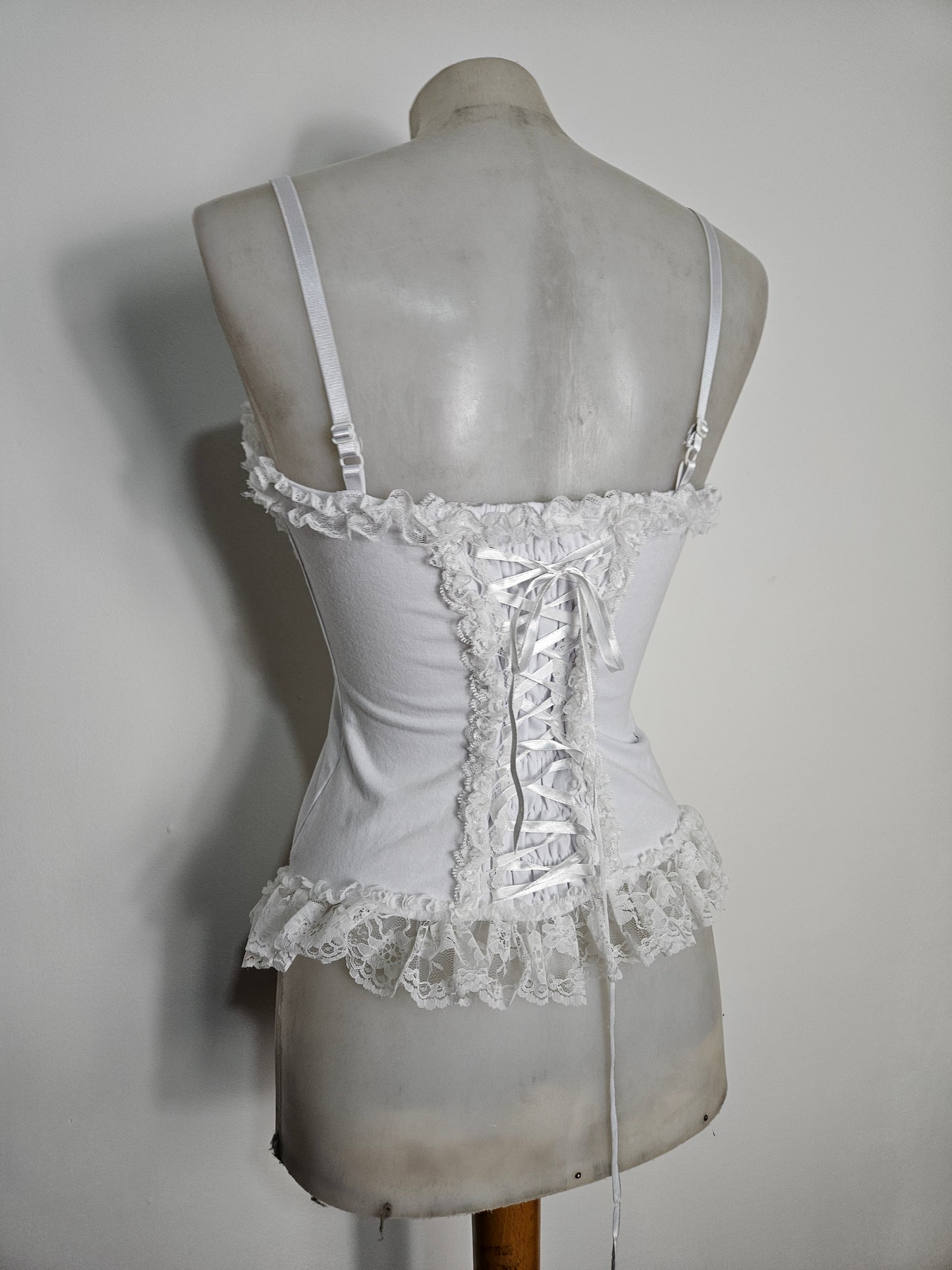 Haut aysmétrique dentelle et noeud