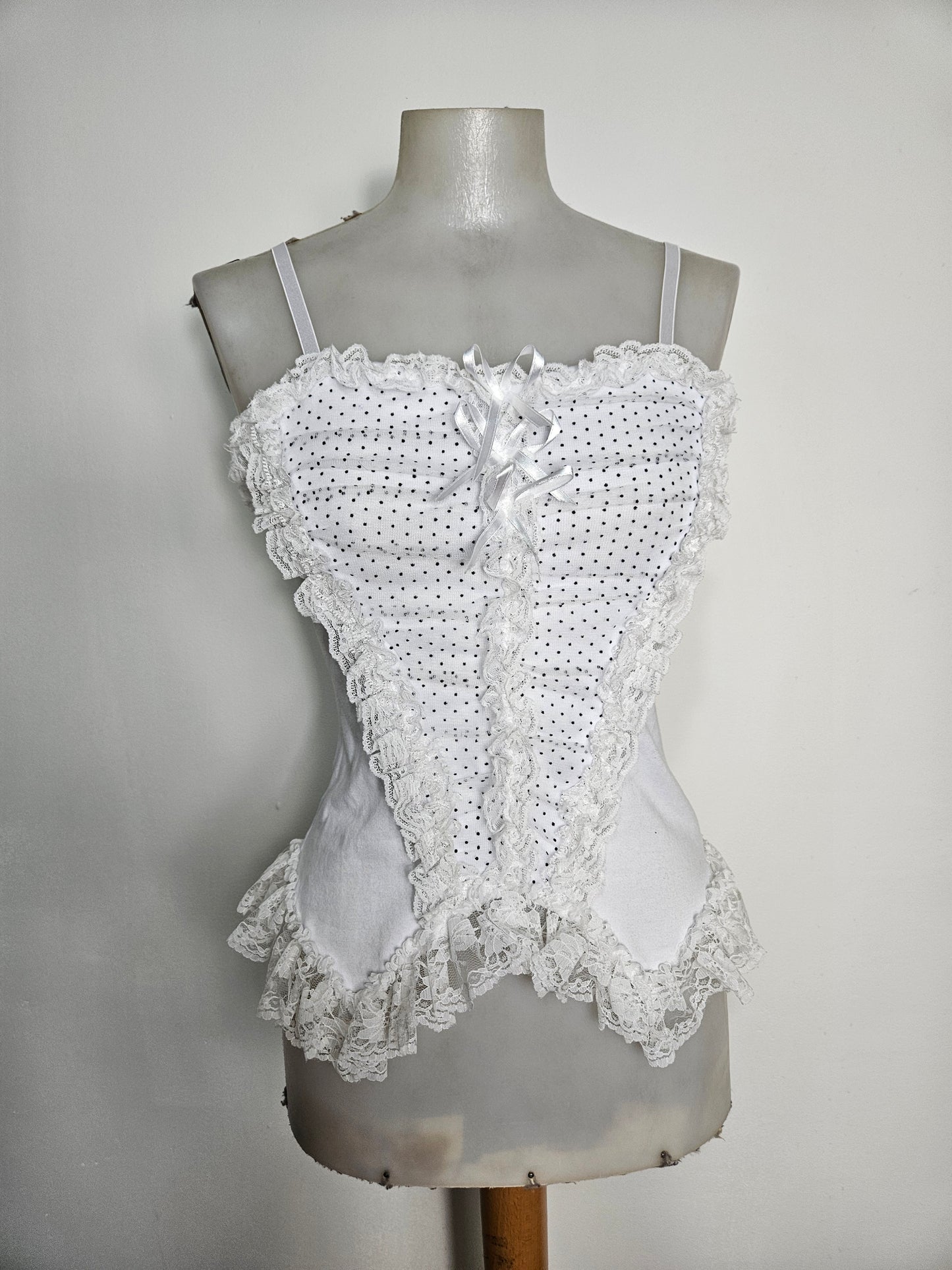 Haut aysmétrique dentelle et noeud