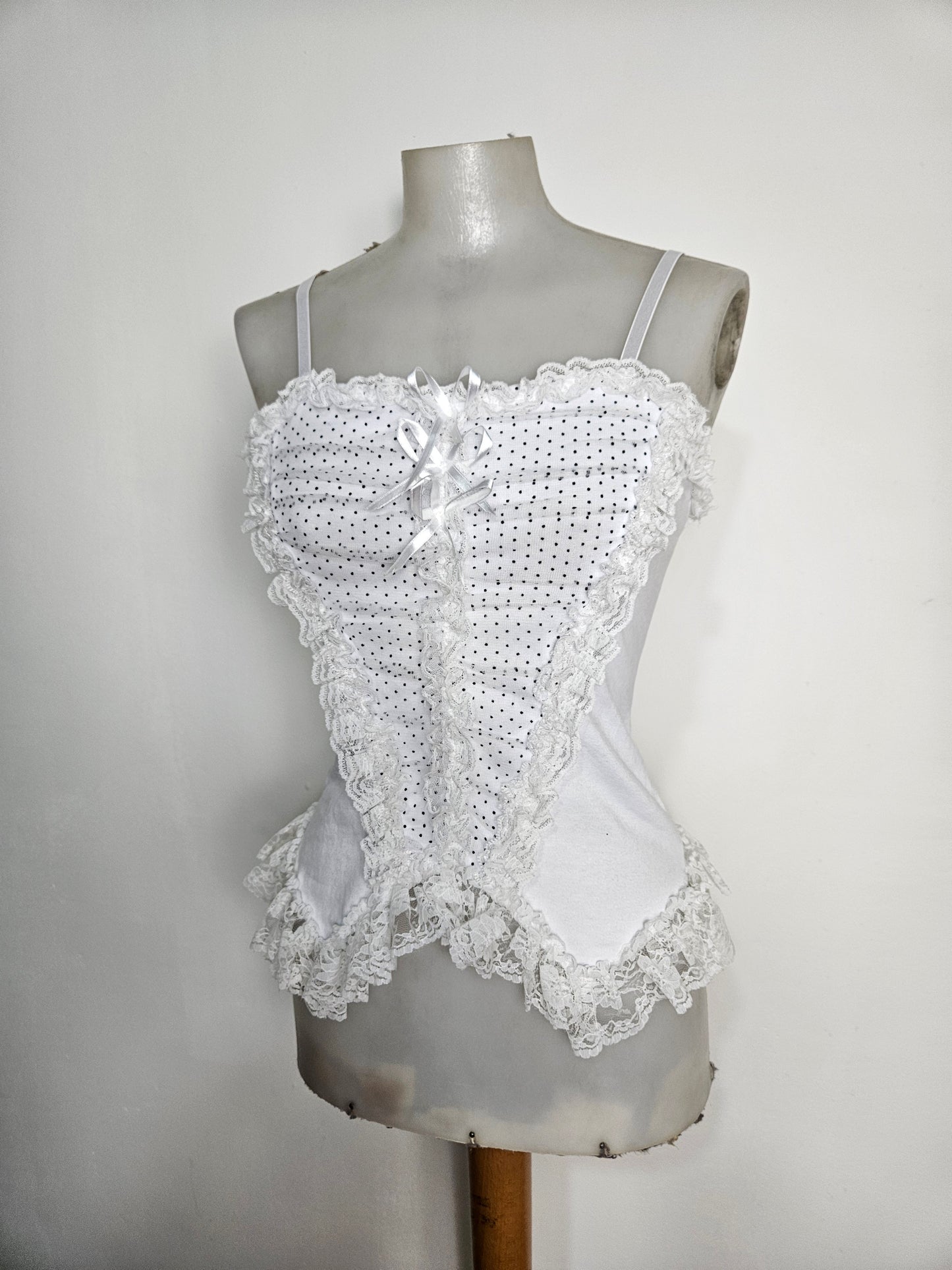 Haut aysmétrique dentelle et noeud