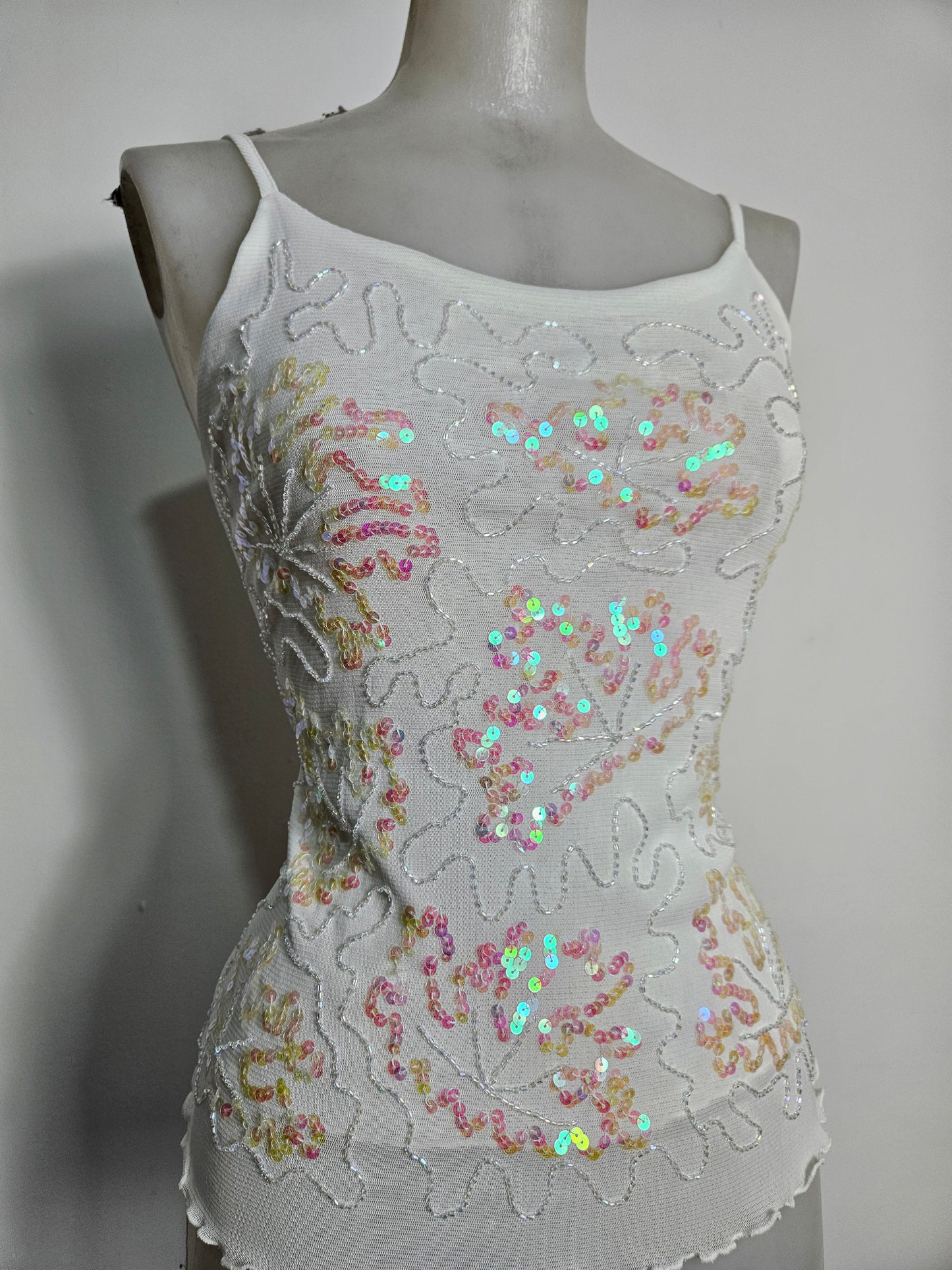 Haut en voile brodé de sequins